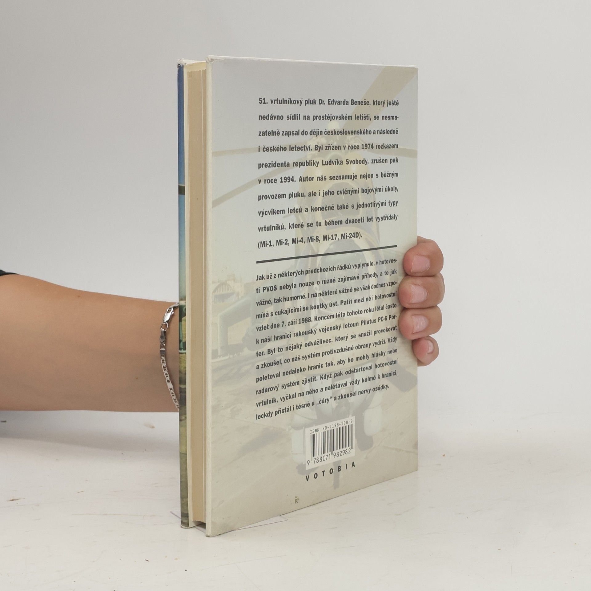 Jaroslav Špaček Jedenapadesátý, aneb, Historie 51. vrtulníkového pluku vesele i vážně