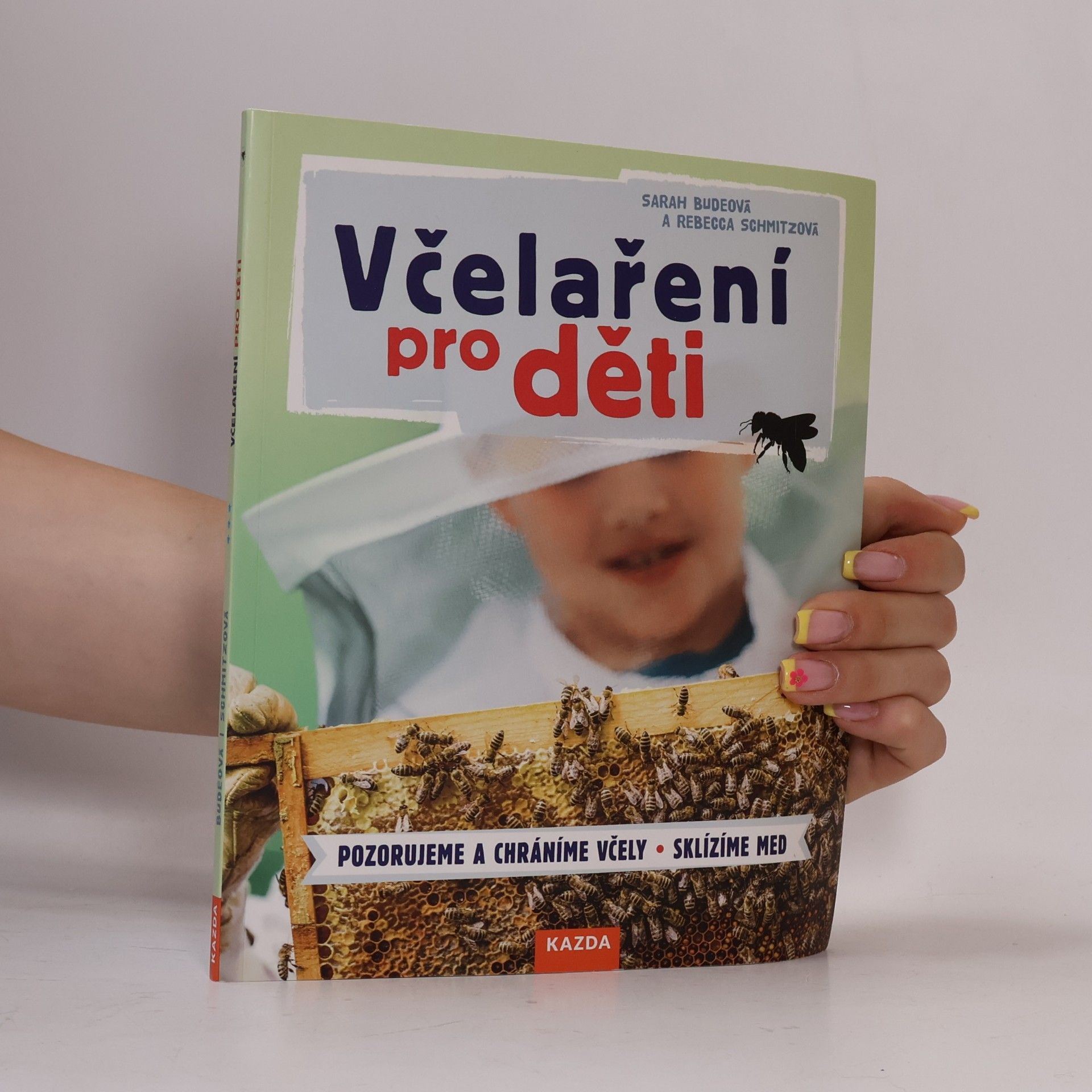 Včelaření pro děti: Pozorujeme a chráníme včely - Sklízíme med