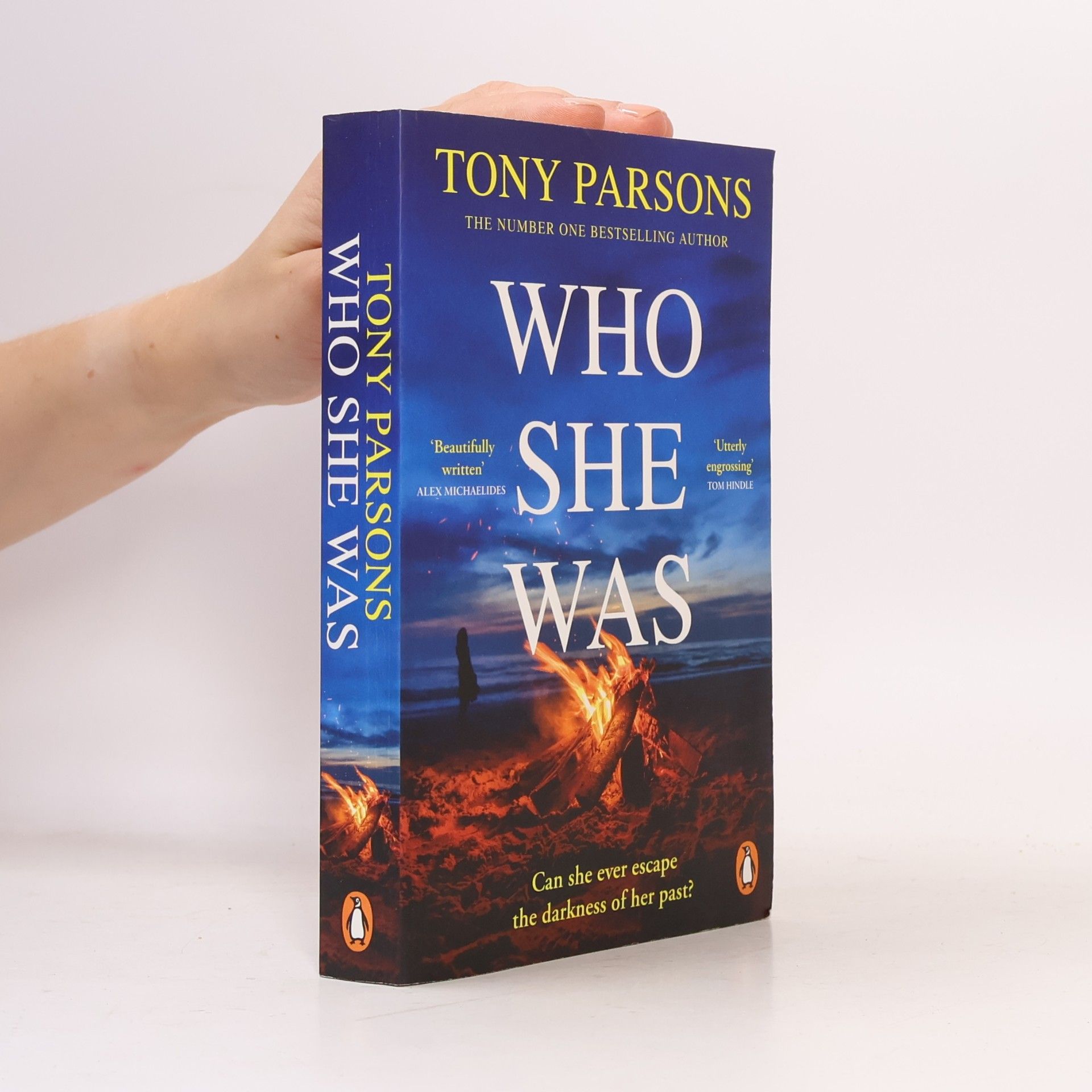 Tony Parsons Who She Was: The addictive new psychological thriller from the no.1 bestselling author...can you guess the twist?