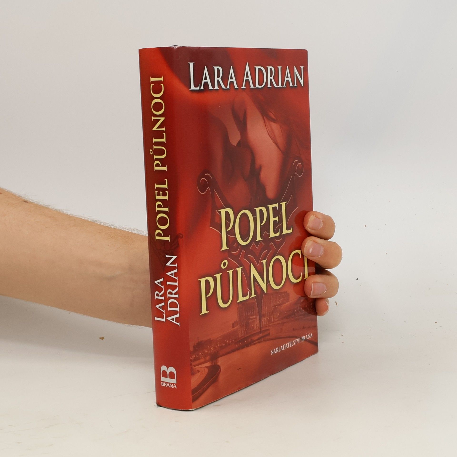 Lara Adrian Popel půlnoci