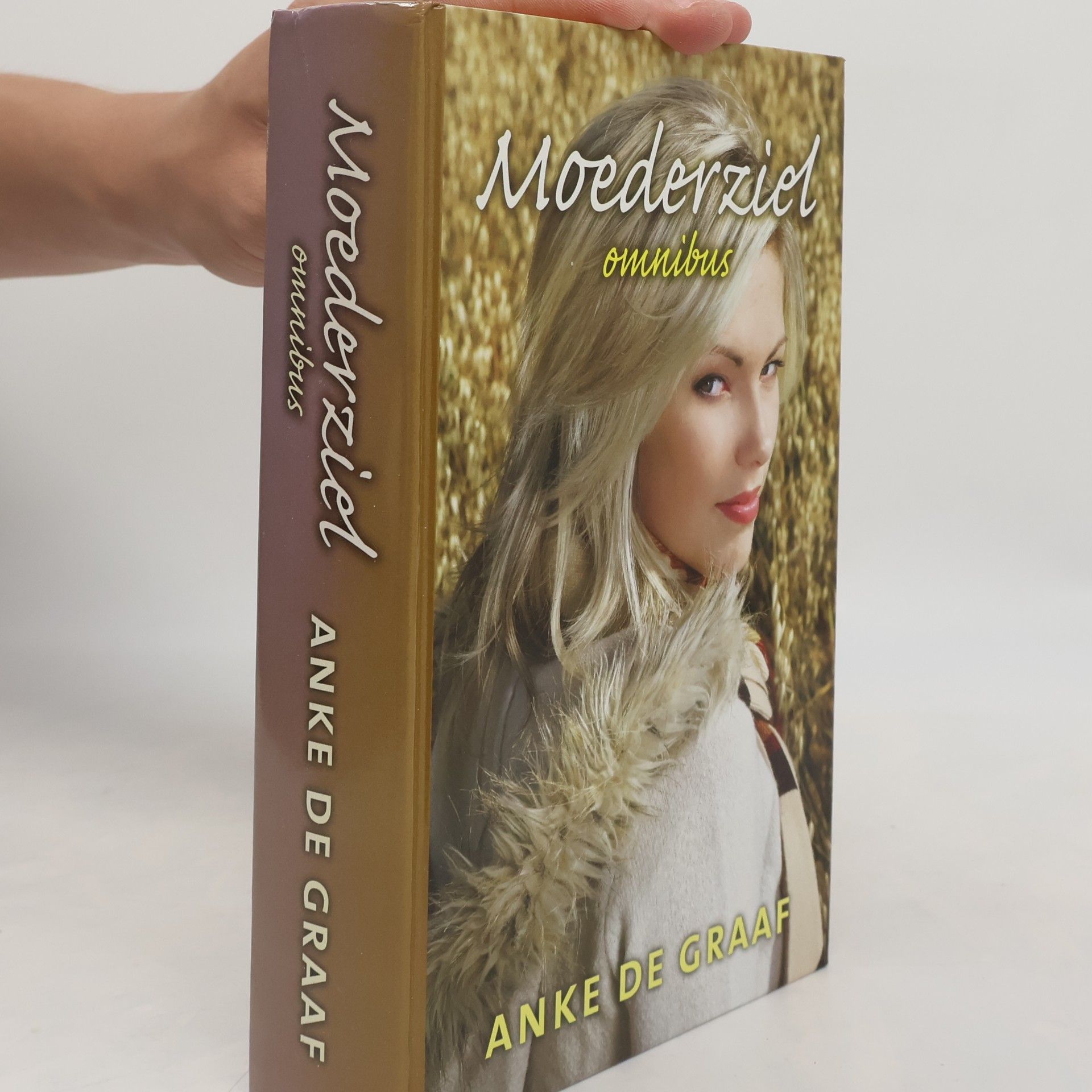 Anke de Graaf Moederziel omnibus