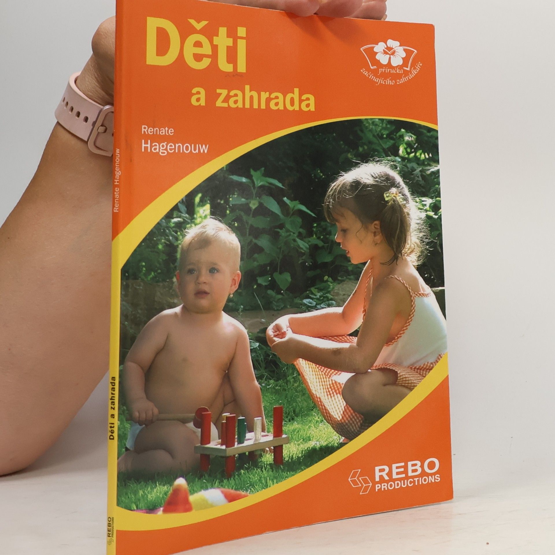 Renate Hagenouw Děti a zahrada