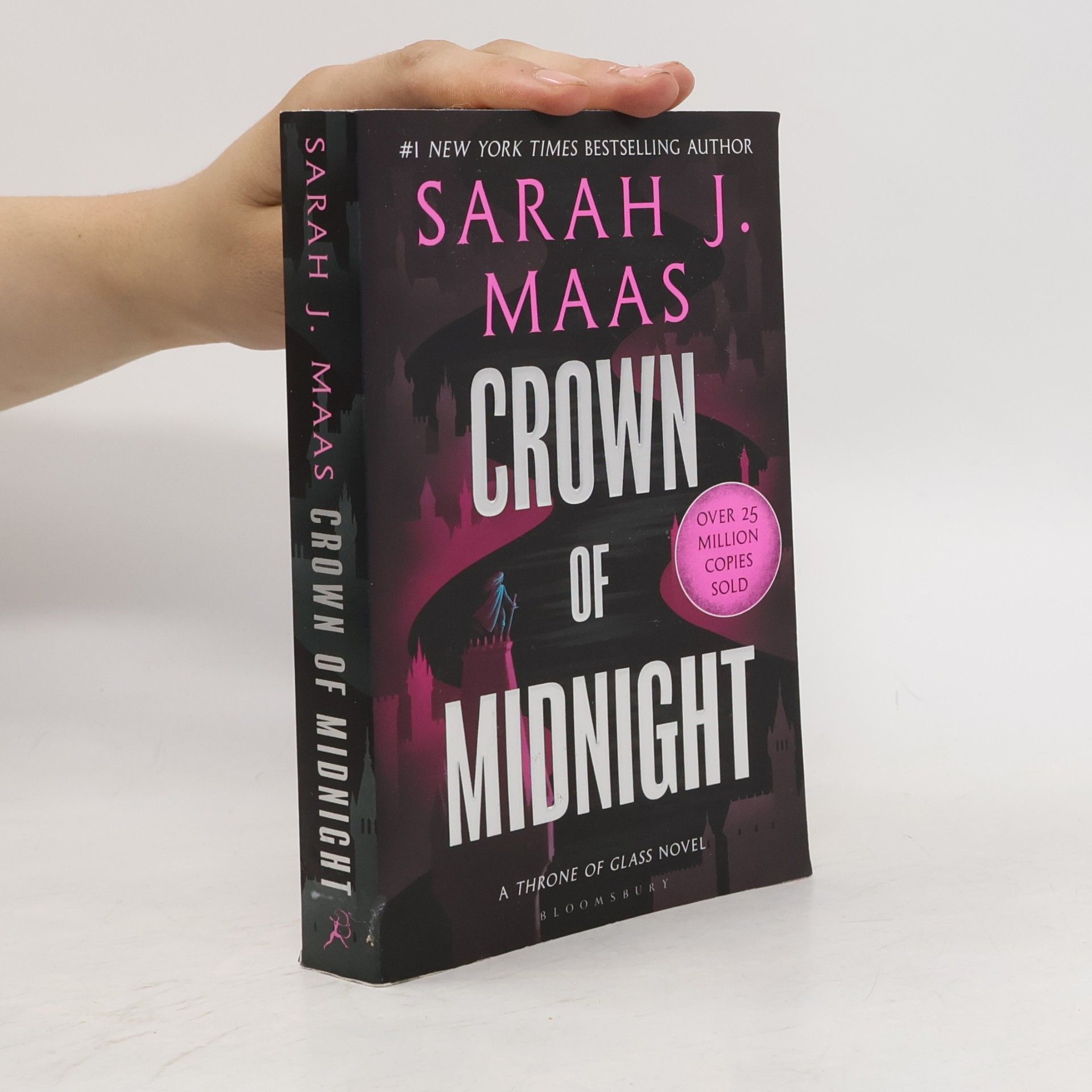 Sarah J. Maas Crown of midnight