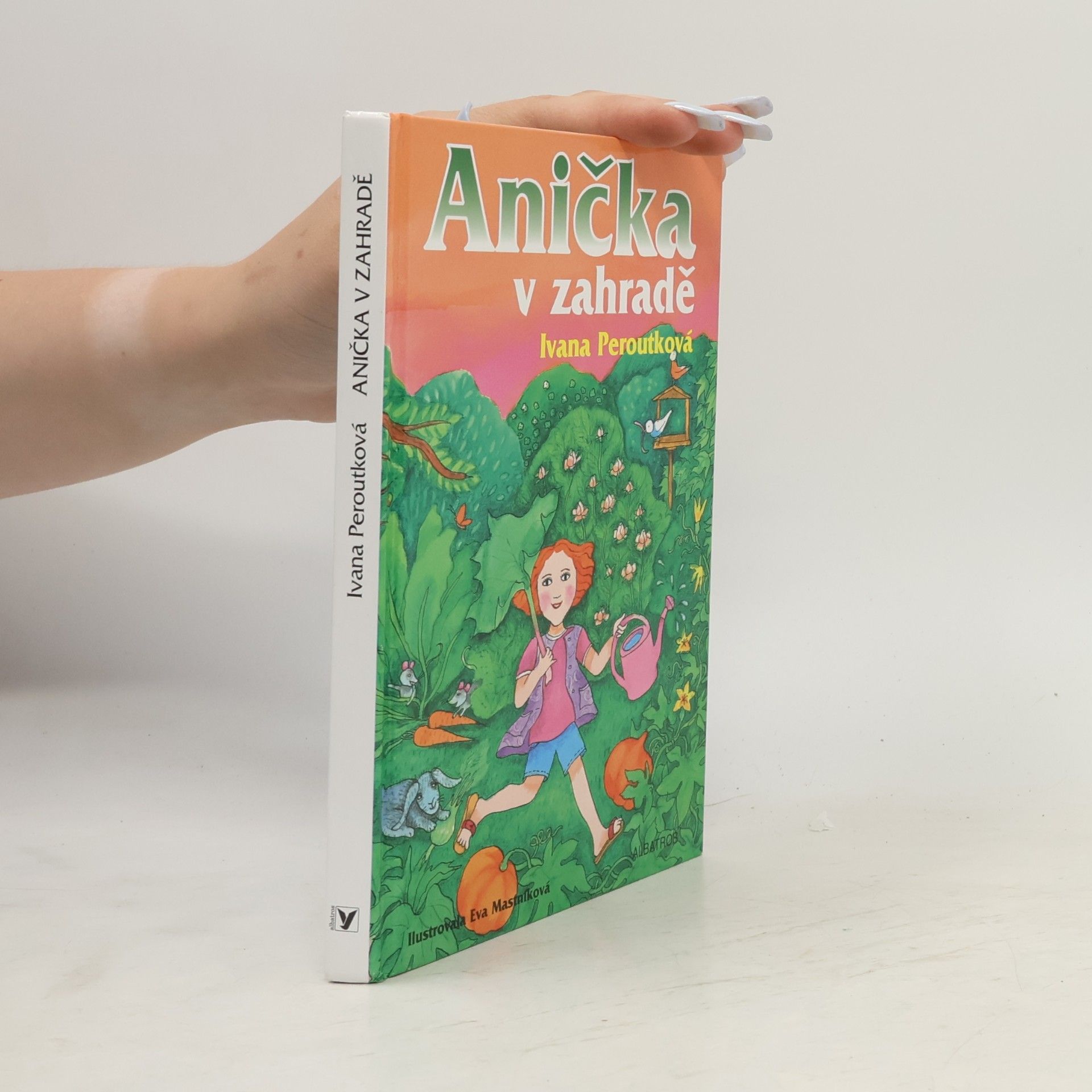 Anička v zahradě