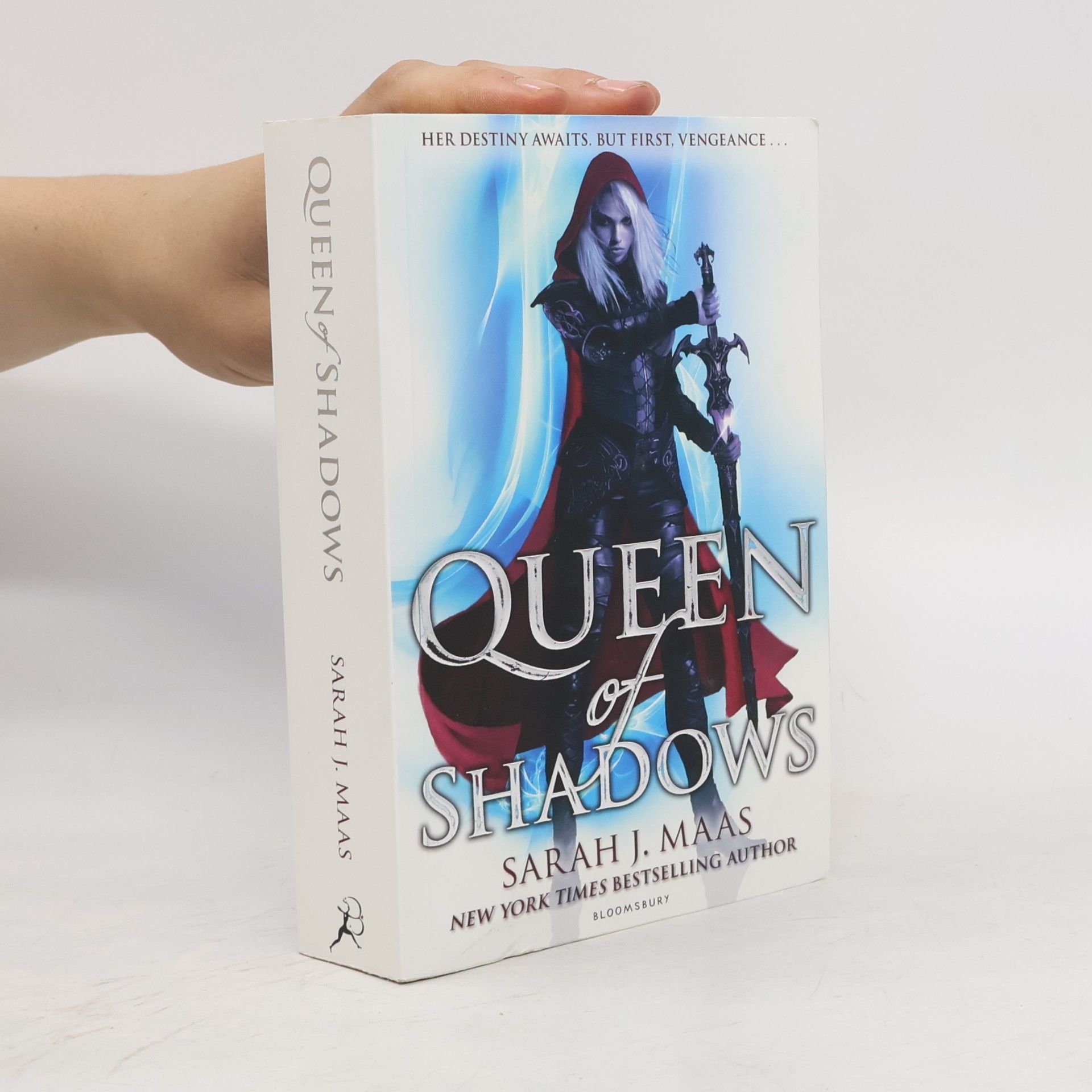 Sarah J. Maas Queen of shadows