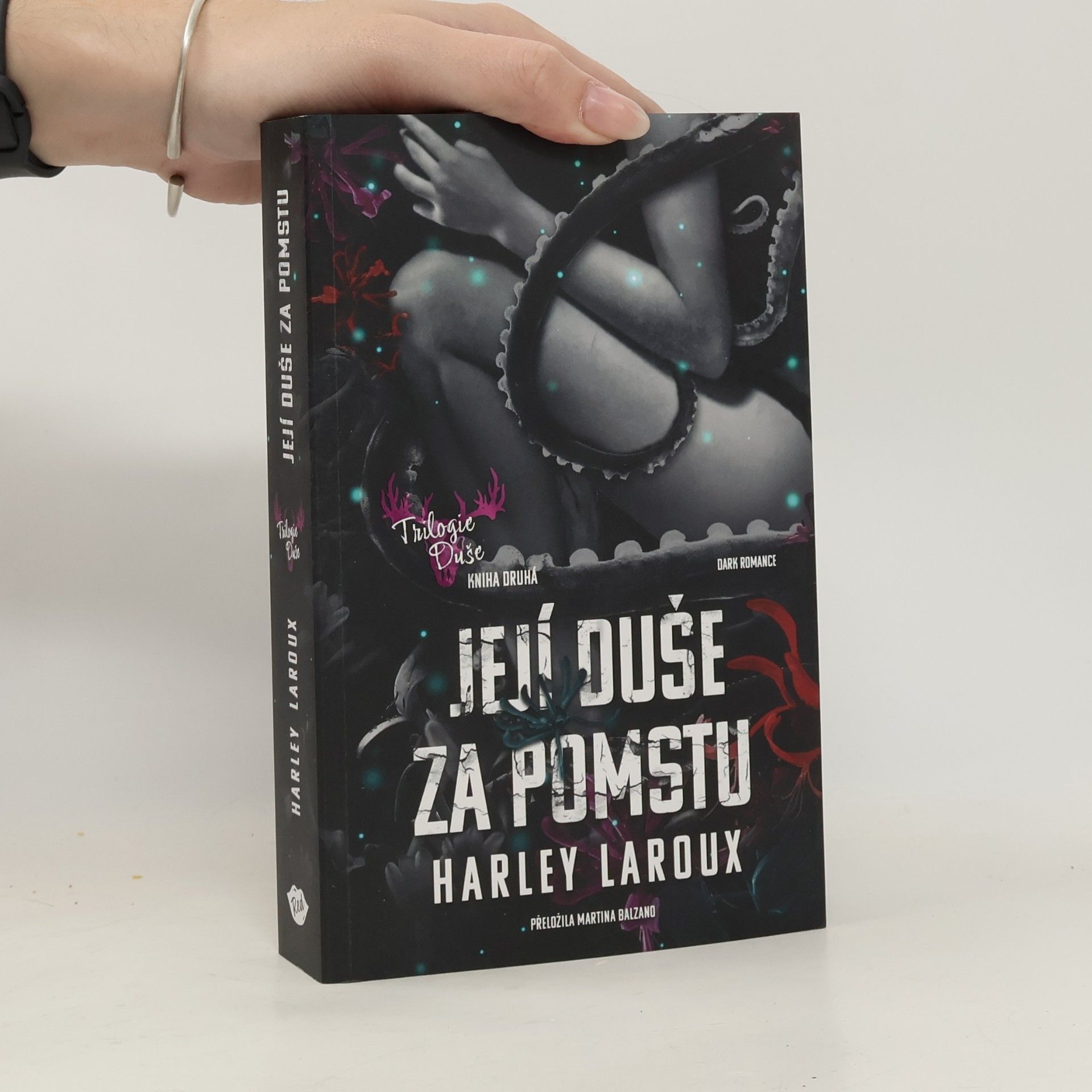 Harley Laroux Její duše za pomstu