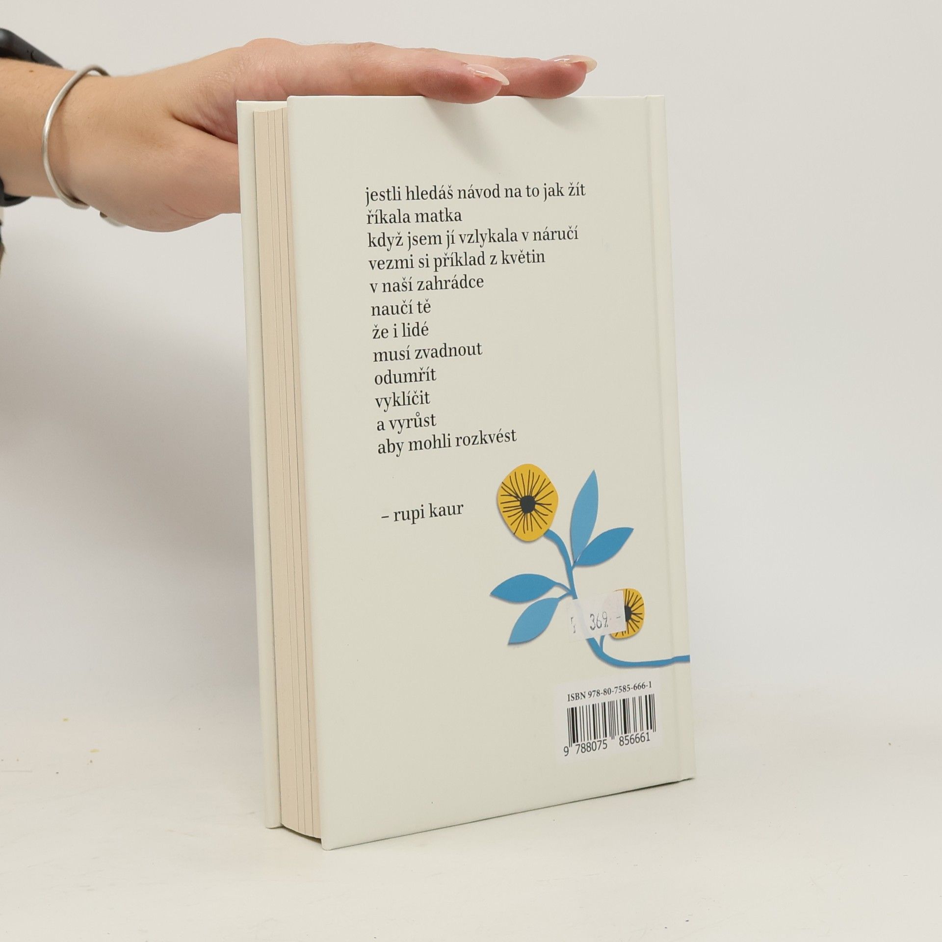 Rupi Kaur Květy slunce
