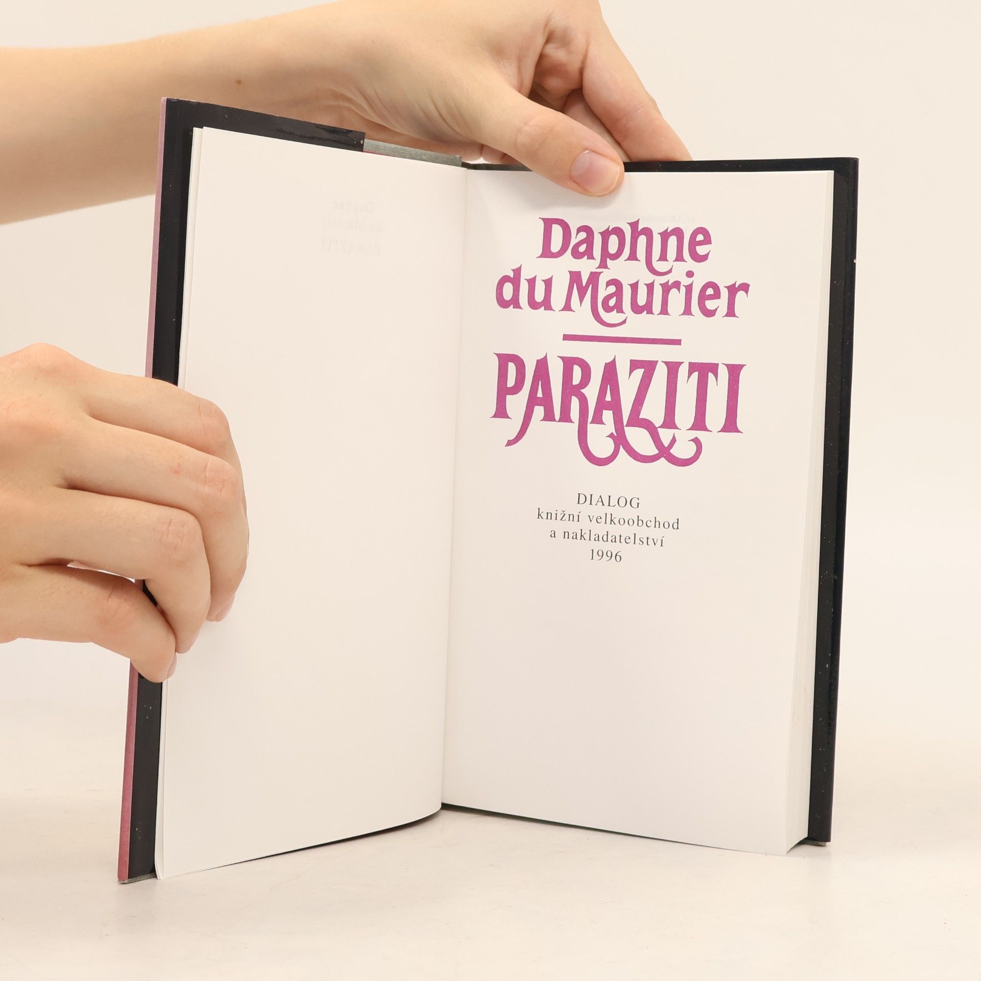 Daphne du Maurier Paraziti