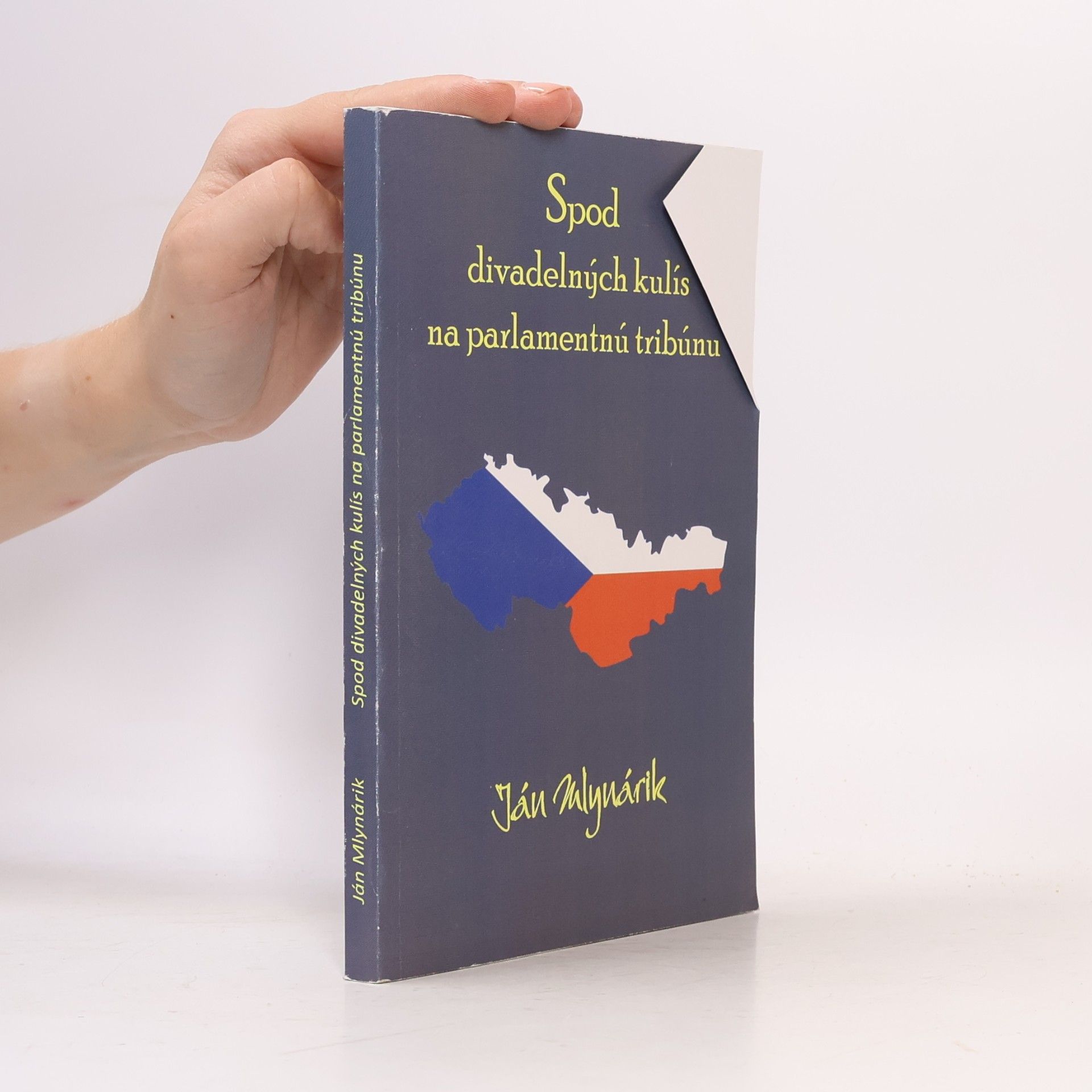 Ján Mlynárik Spod divadelných kulís na parlamentnú tribúnu