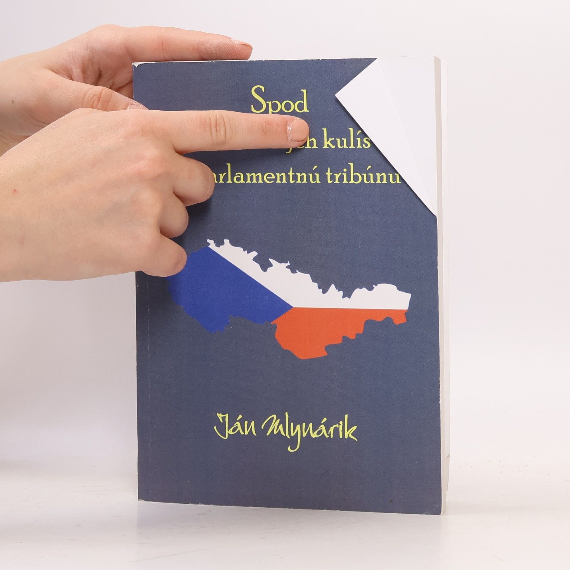 Ján Mlynárik Spod divadelných kulís na parlamentnú tribúnu