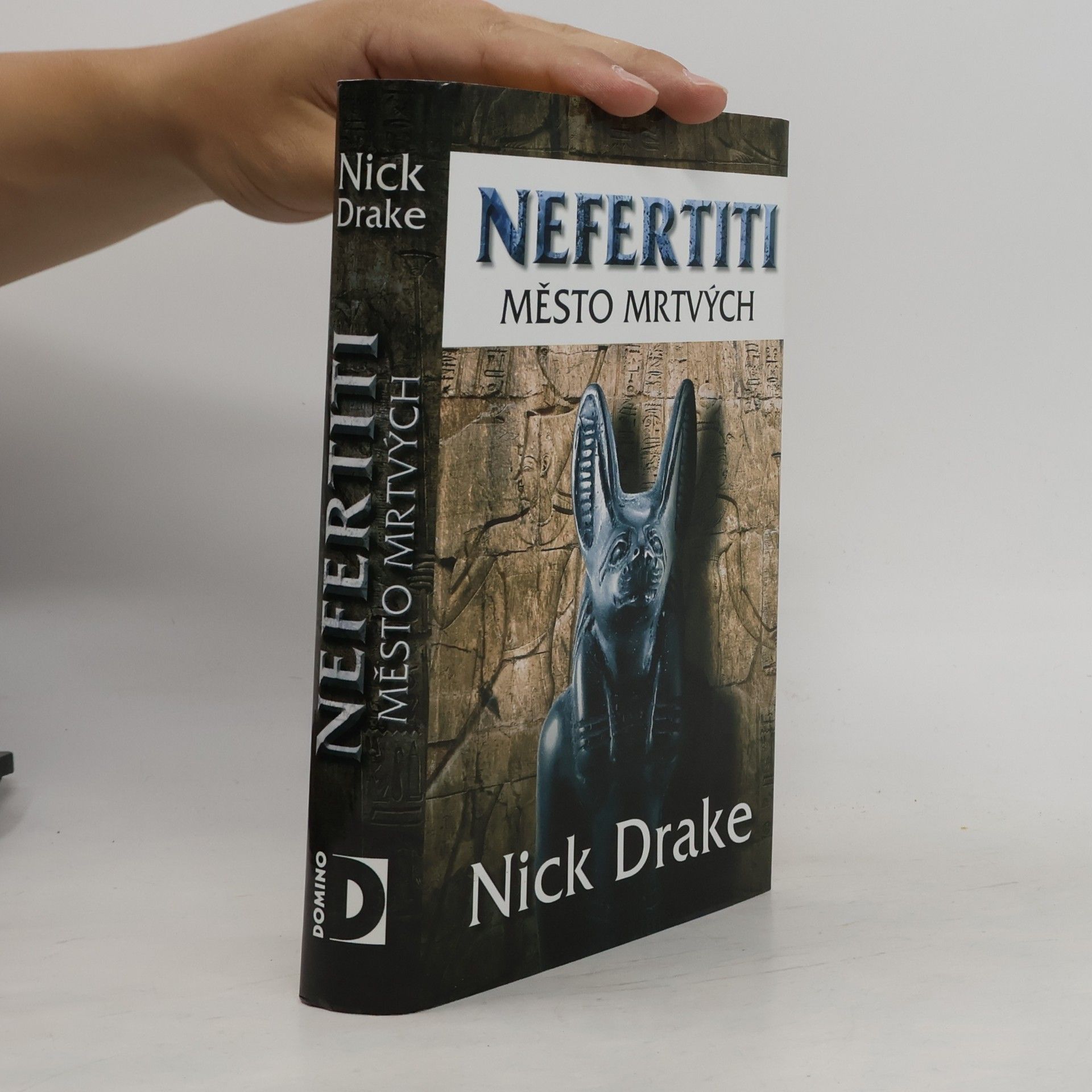 Nick Drake Nefertiti: Město mrtvých