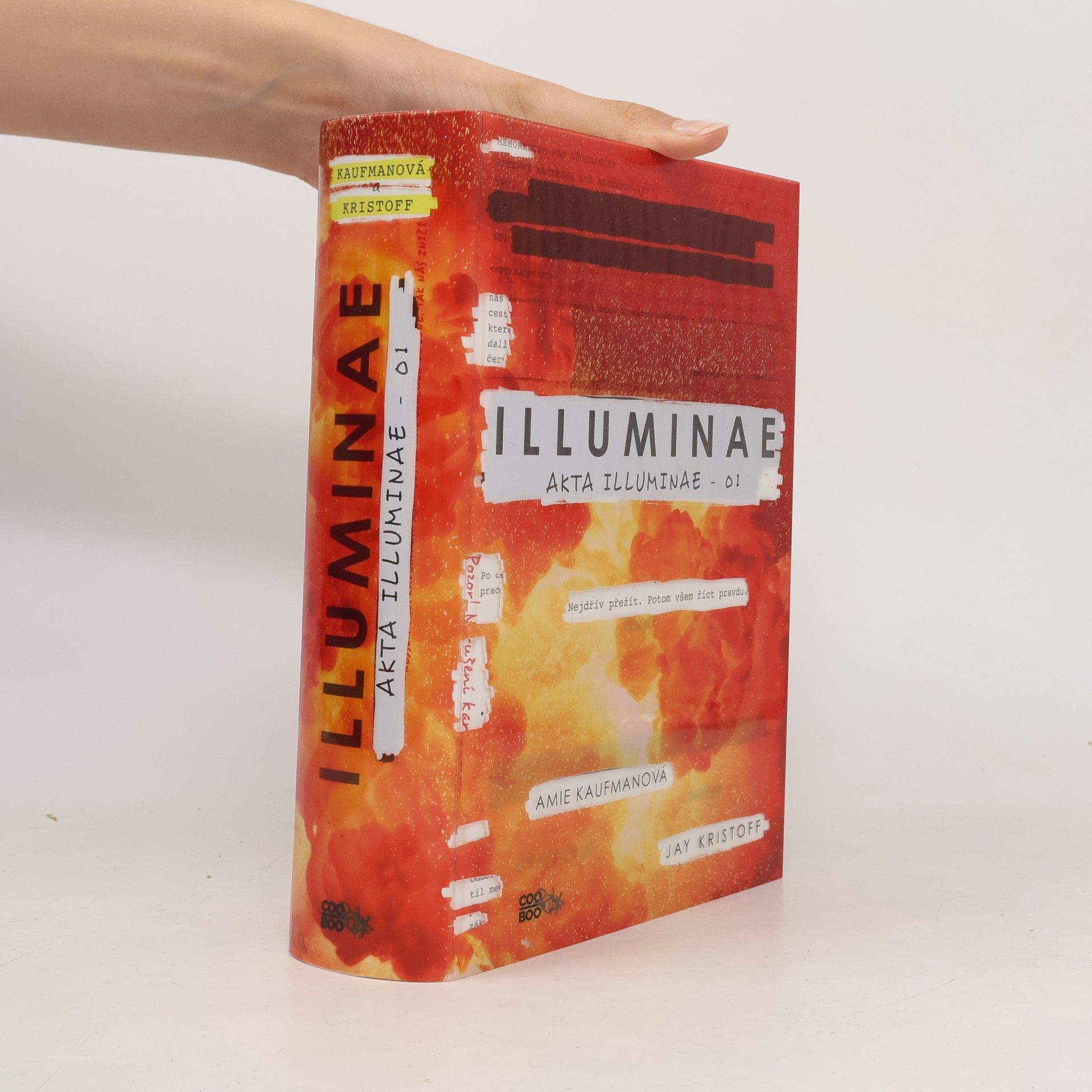 Amie Kaufman Akta illuminae 01, Illuminae