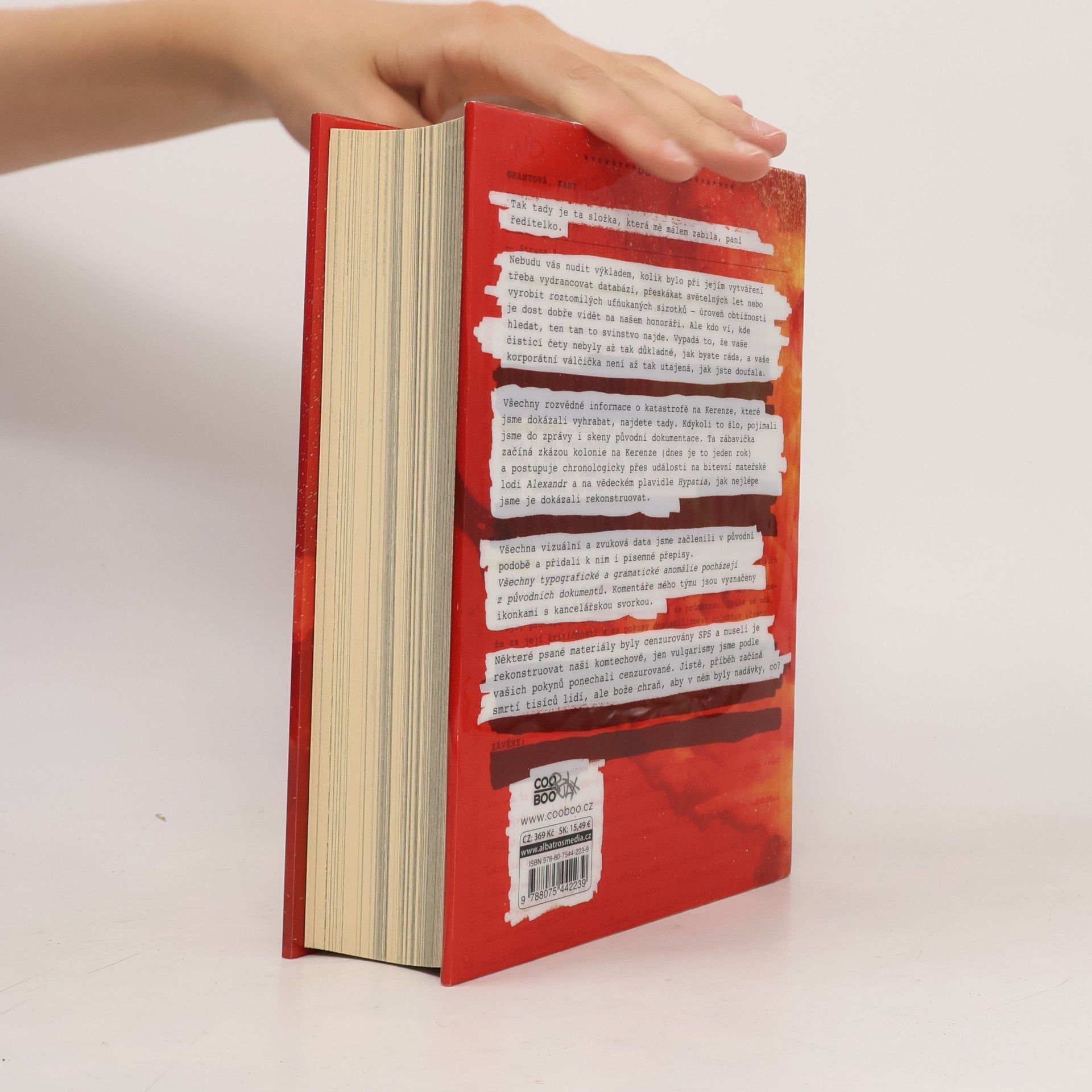 Amie Kaufman Akta illuminae 01, Illuminae