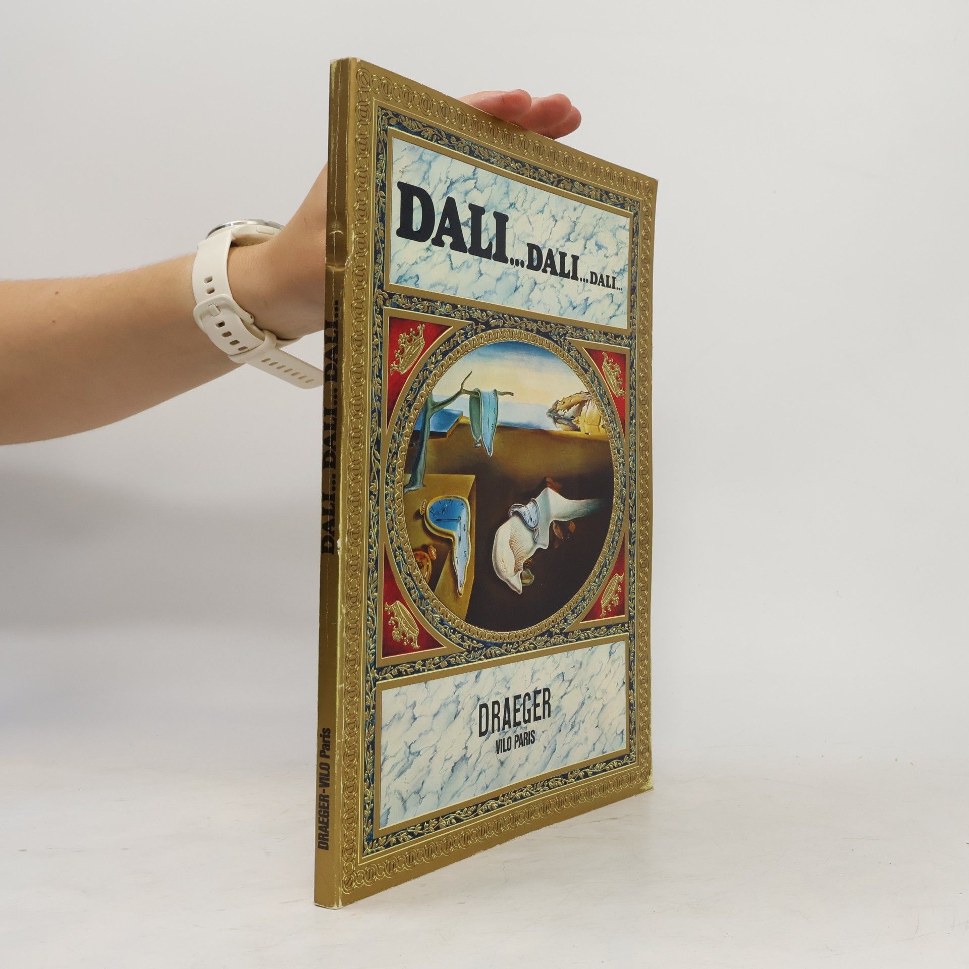 Dali... Dali... Dali...