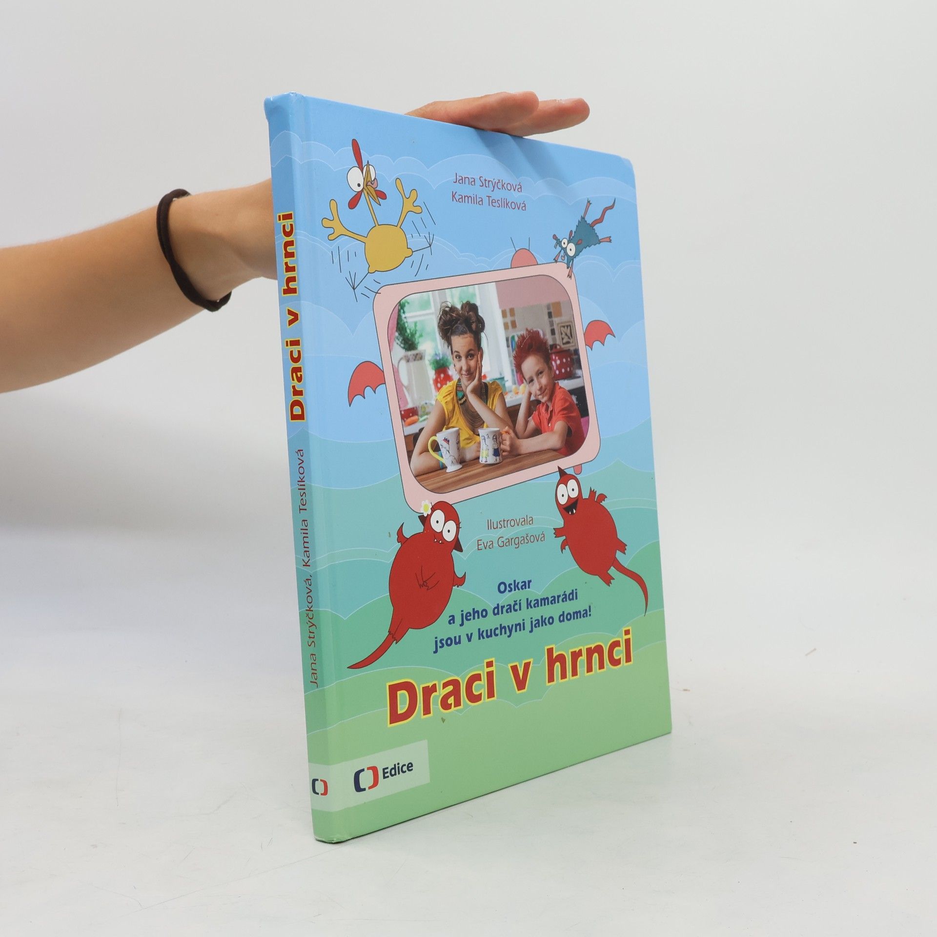 Kamila Teslíková Draci v hrnci