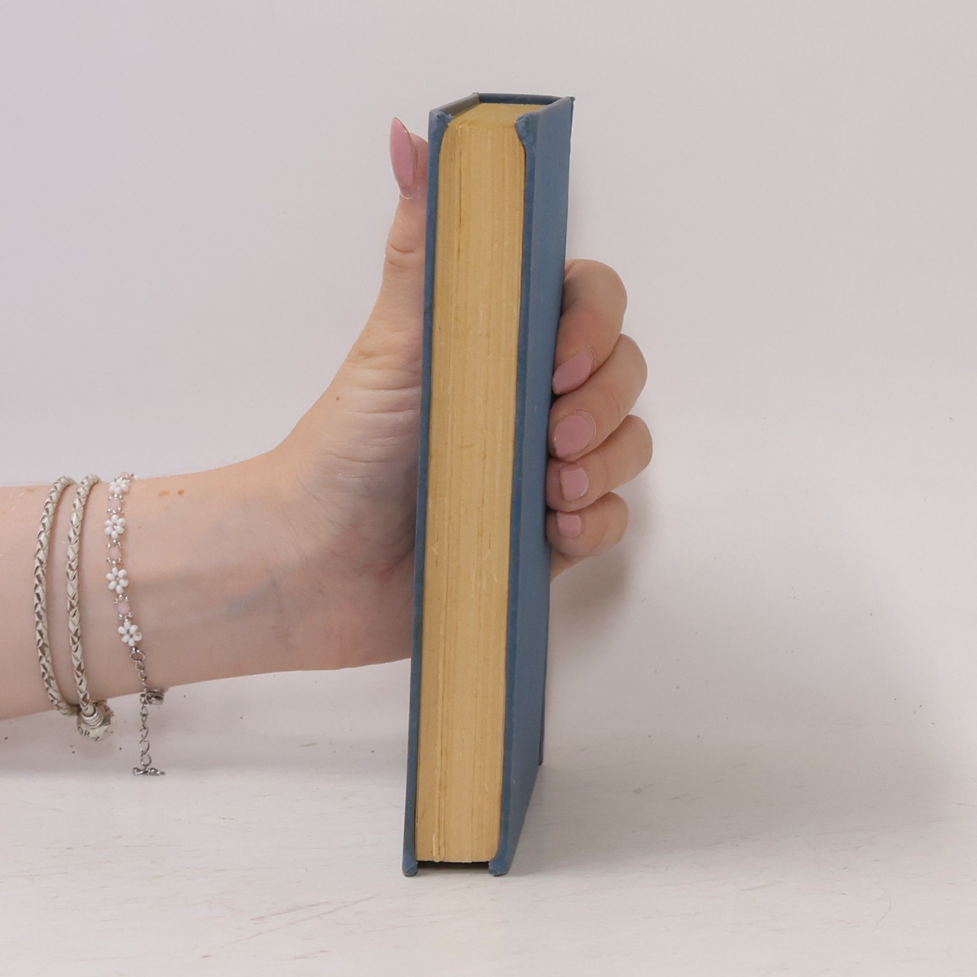 Anatole France Potulky knihami a minulostí