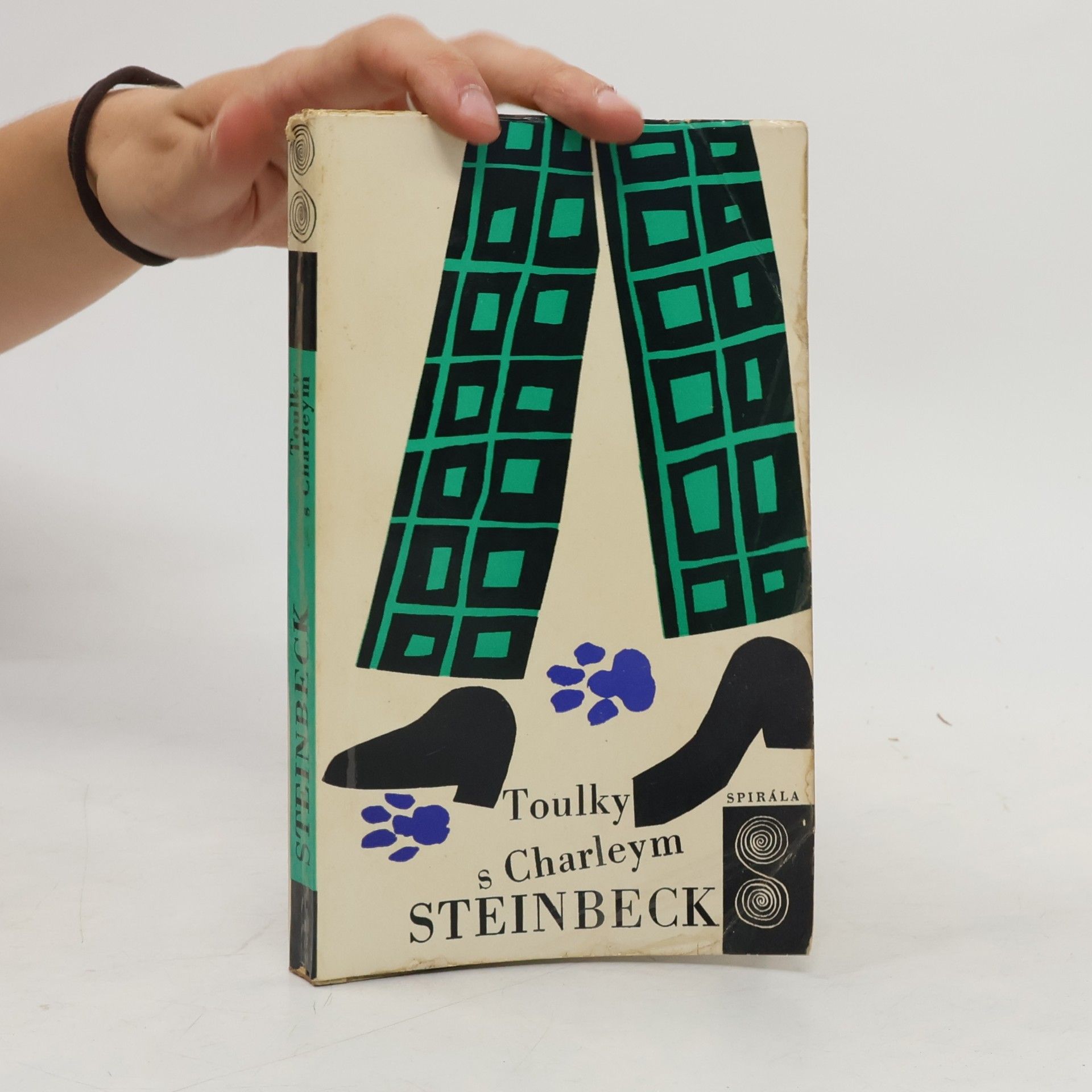 John Steinbeck Toulky s Charleym za poznáním Ameriky