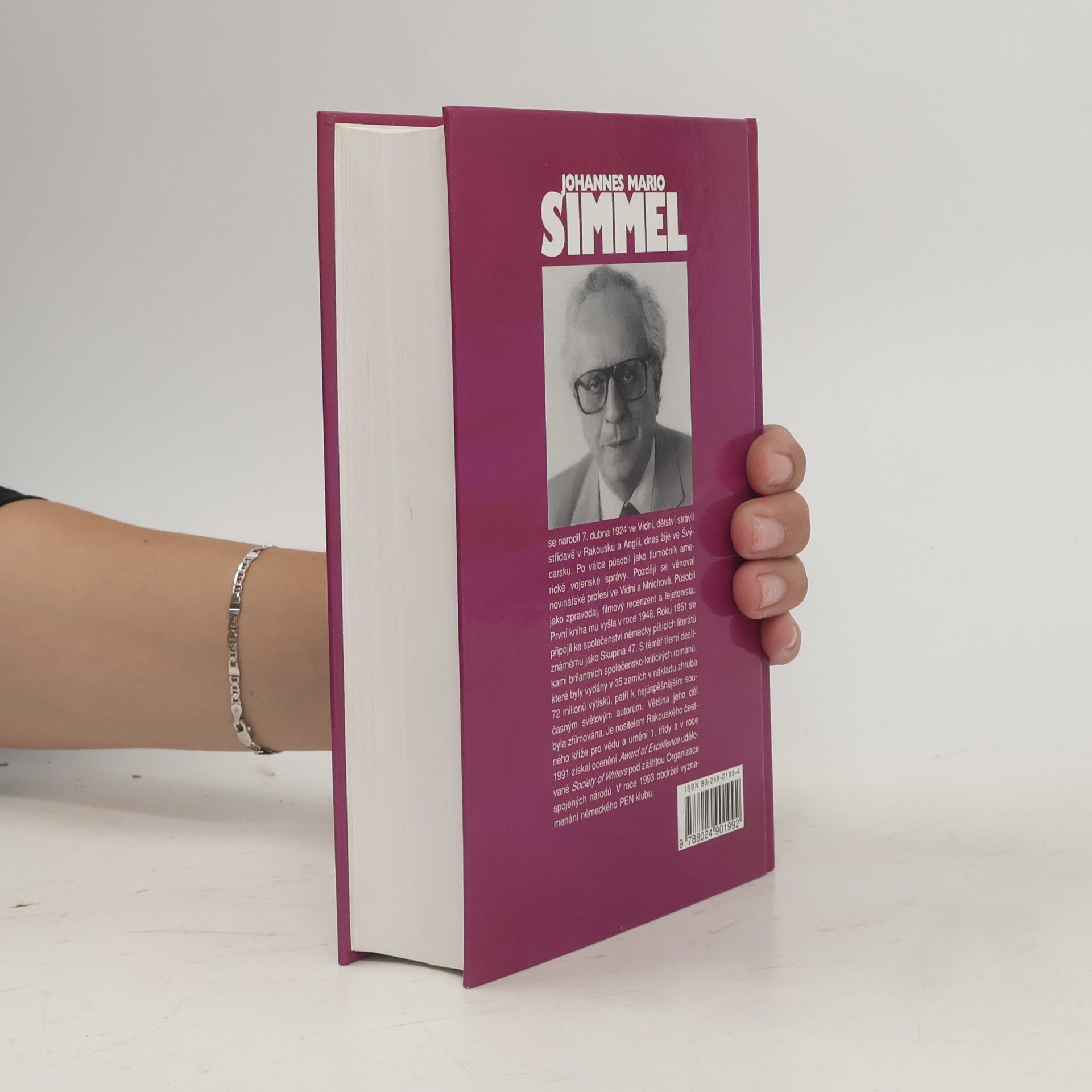 Johannes Mario Simmel Nikdo není ostrov