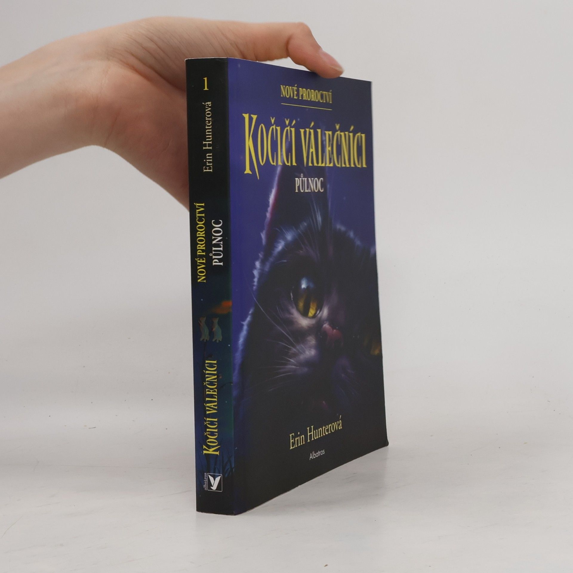 Erin Hunter Kočičí válečníci: Půlnoc