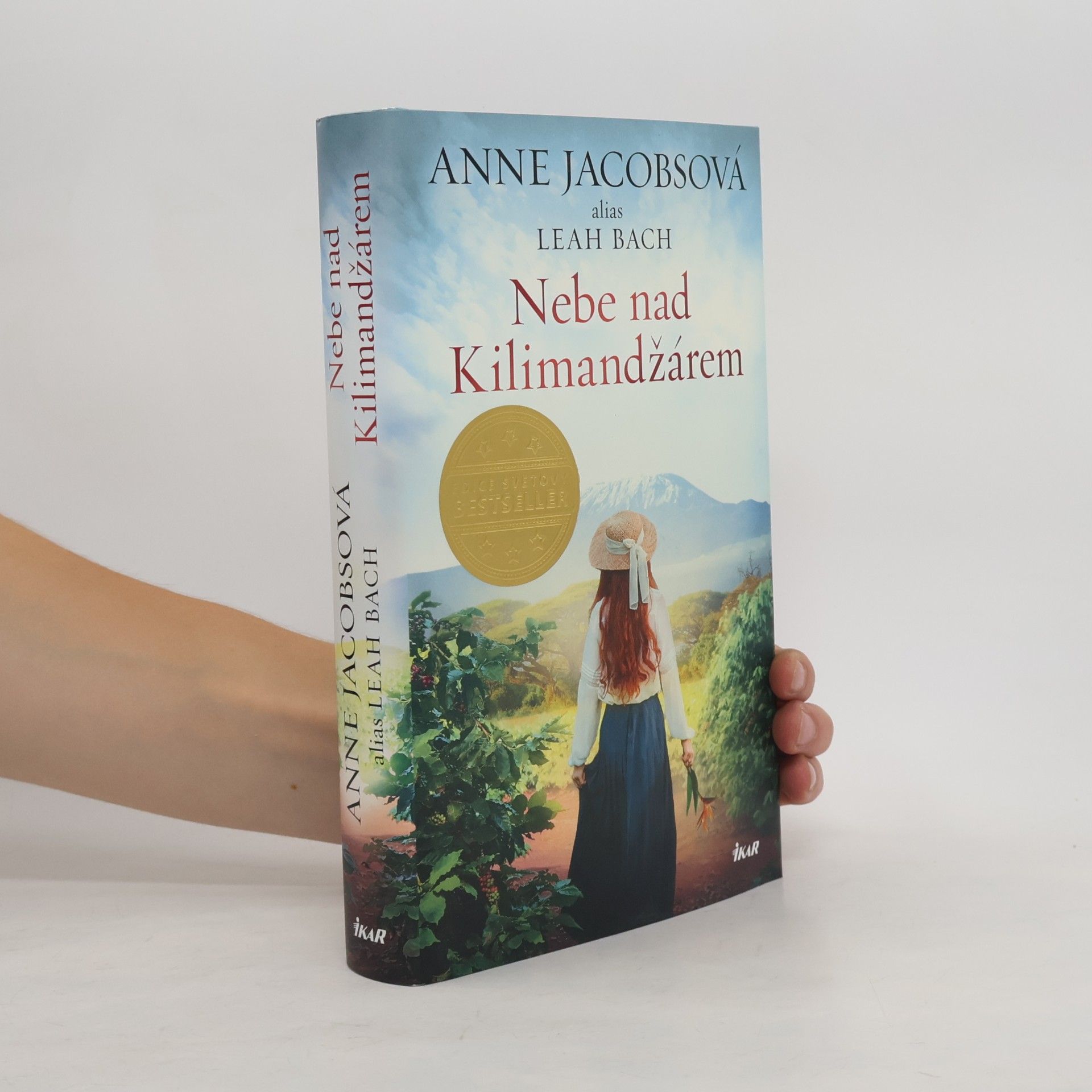Anne Jacobs Nebe nad Kilimandžárem