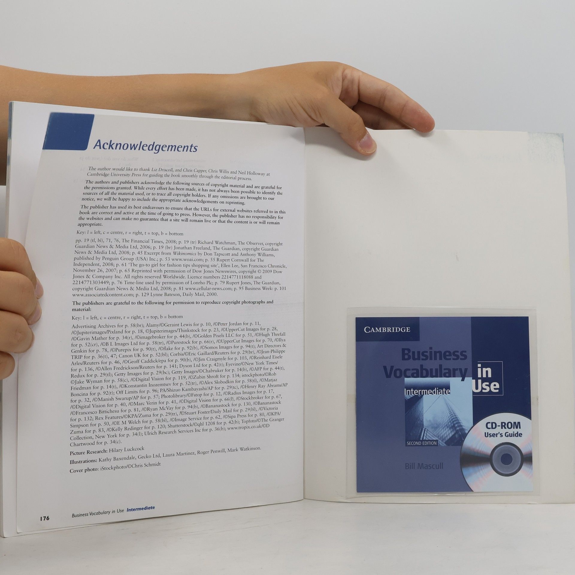 Bill Mascull Business vocabulary in use: Intermediate