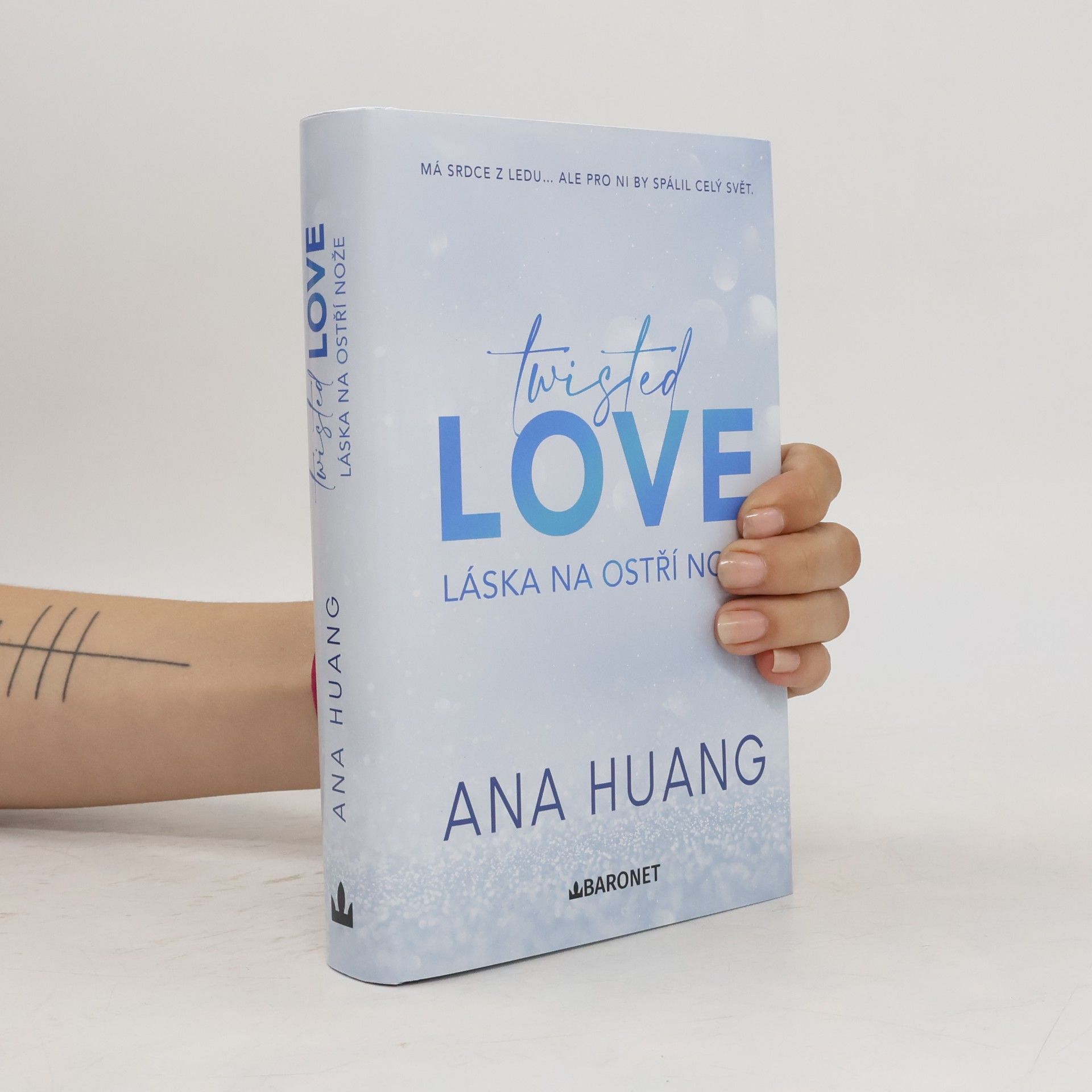Ana Huang Twisted Love: Láska na ostří nože