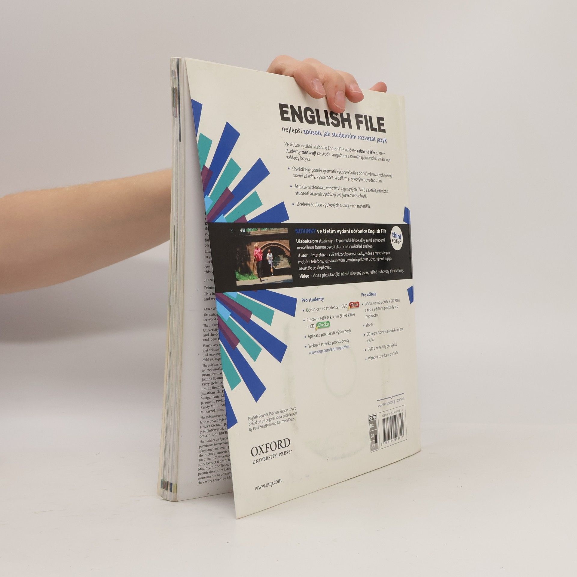 Christina Latham-Koenig English file. Pre-intermediate. Student's book