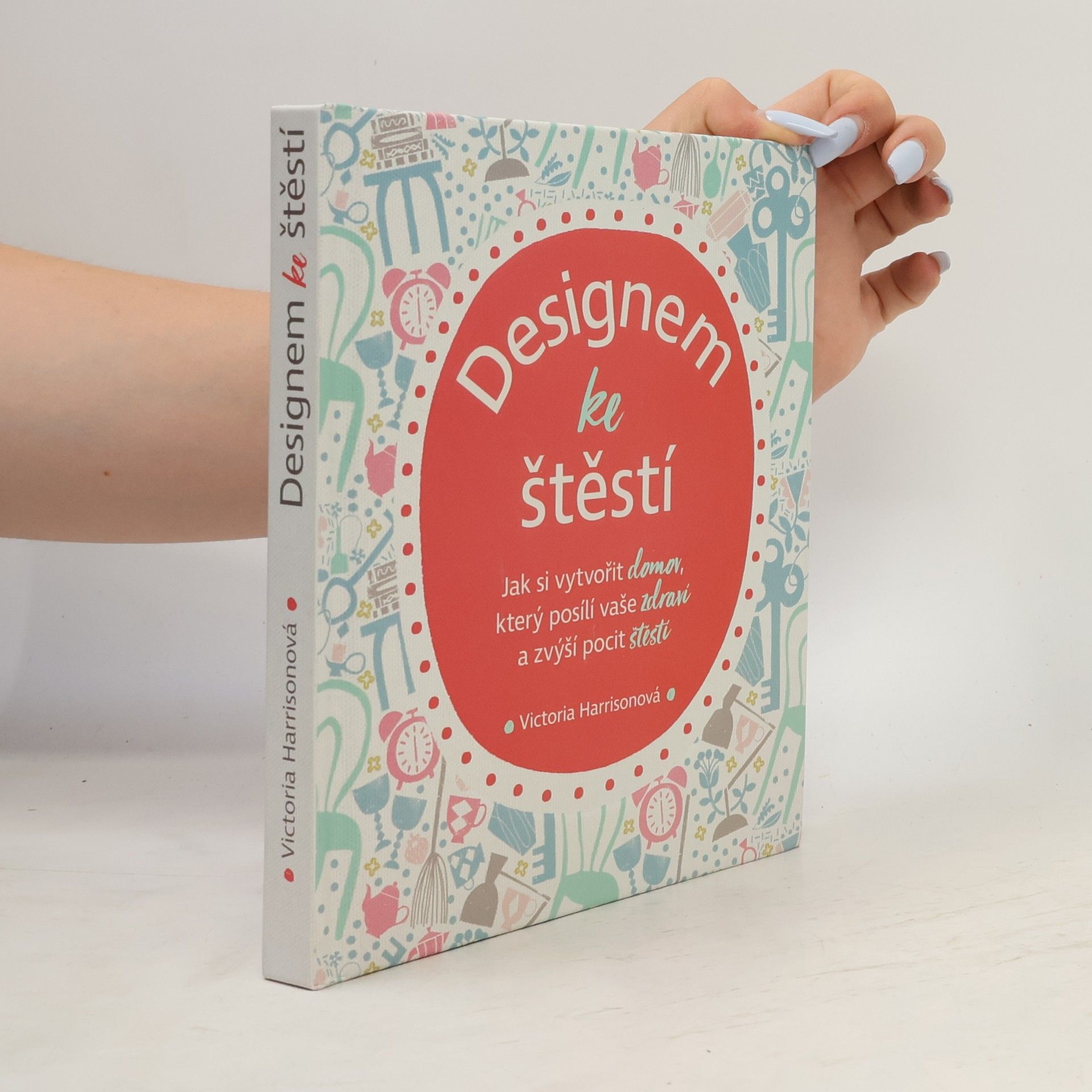 Victoria Harrison Designem ke štěstí