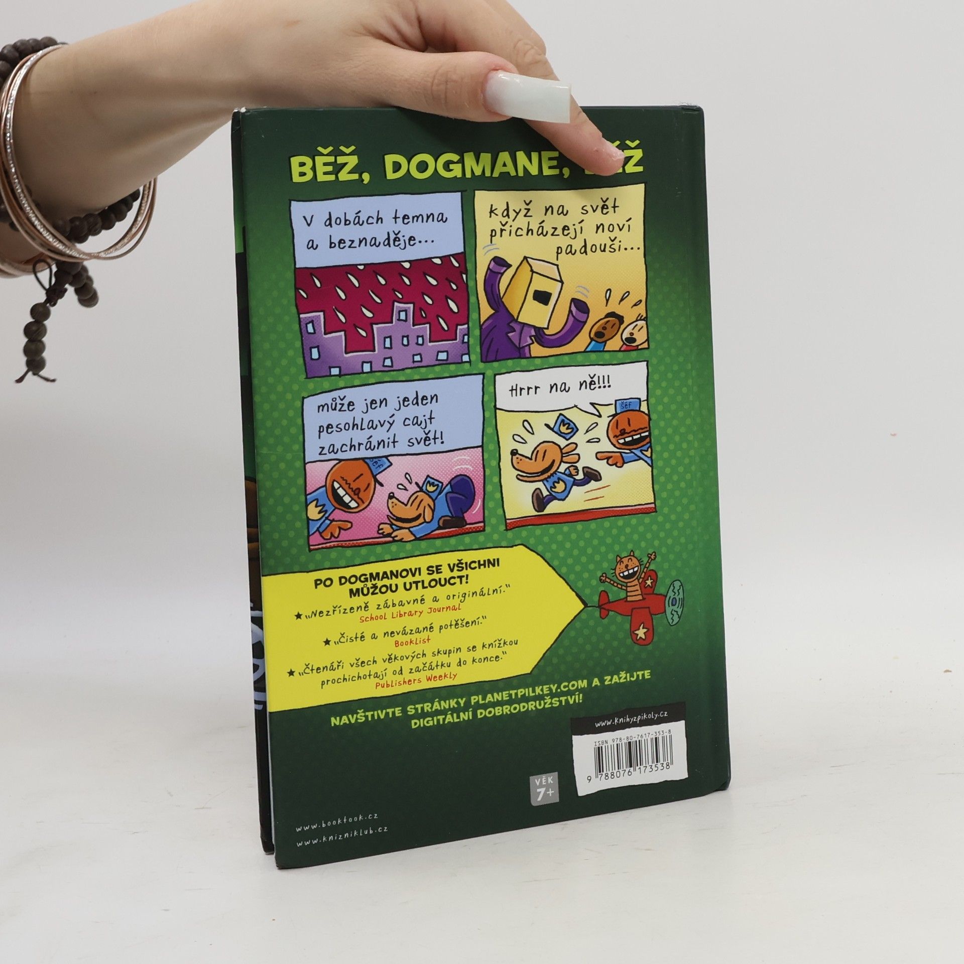 Dav Pilkey Dogman utržený ze řetězu