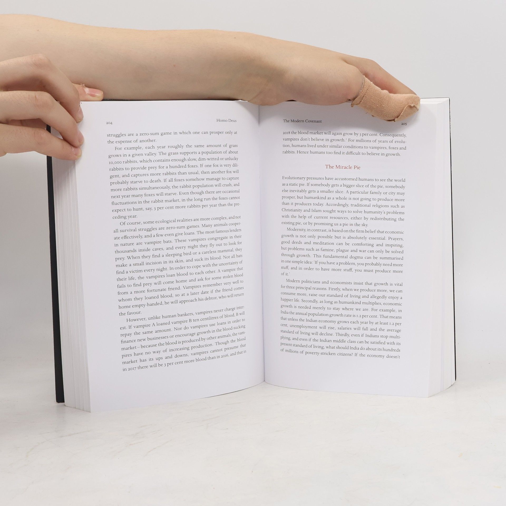 Yuval Noah Harari Homo Deus : a brief history of tomorrow