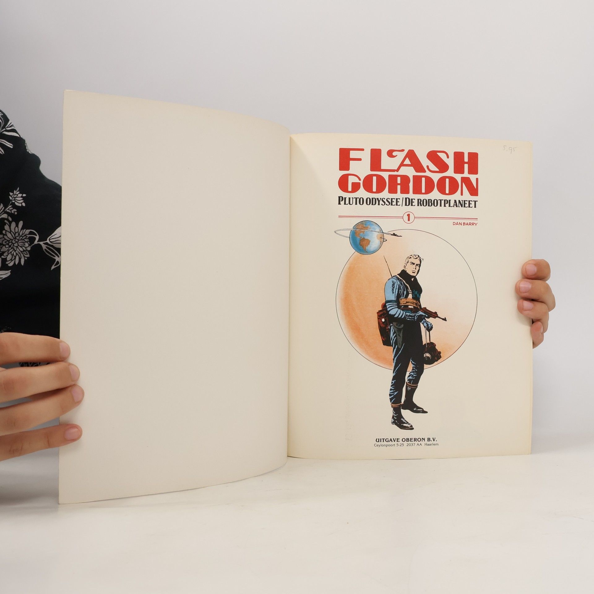 Dan Barry Flash Gordon - 1: Pluto Odyssee + De Robotplaneet