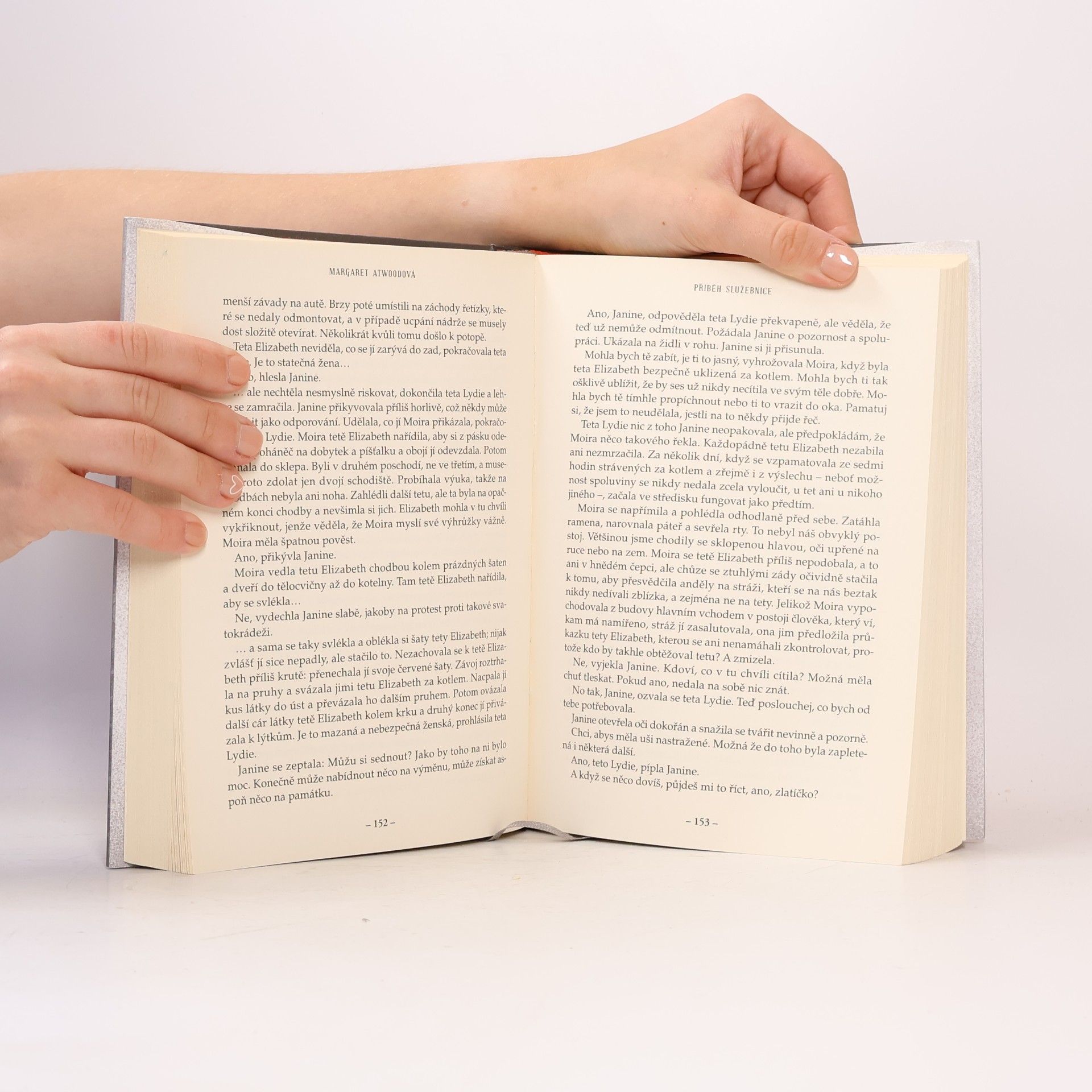 Margaret Atwood Příběh služebnice