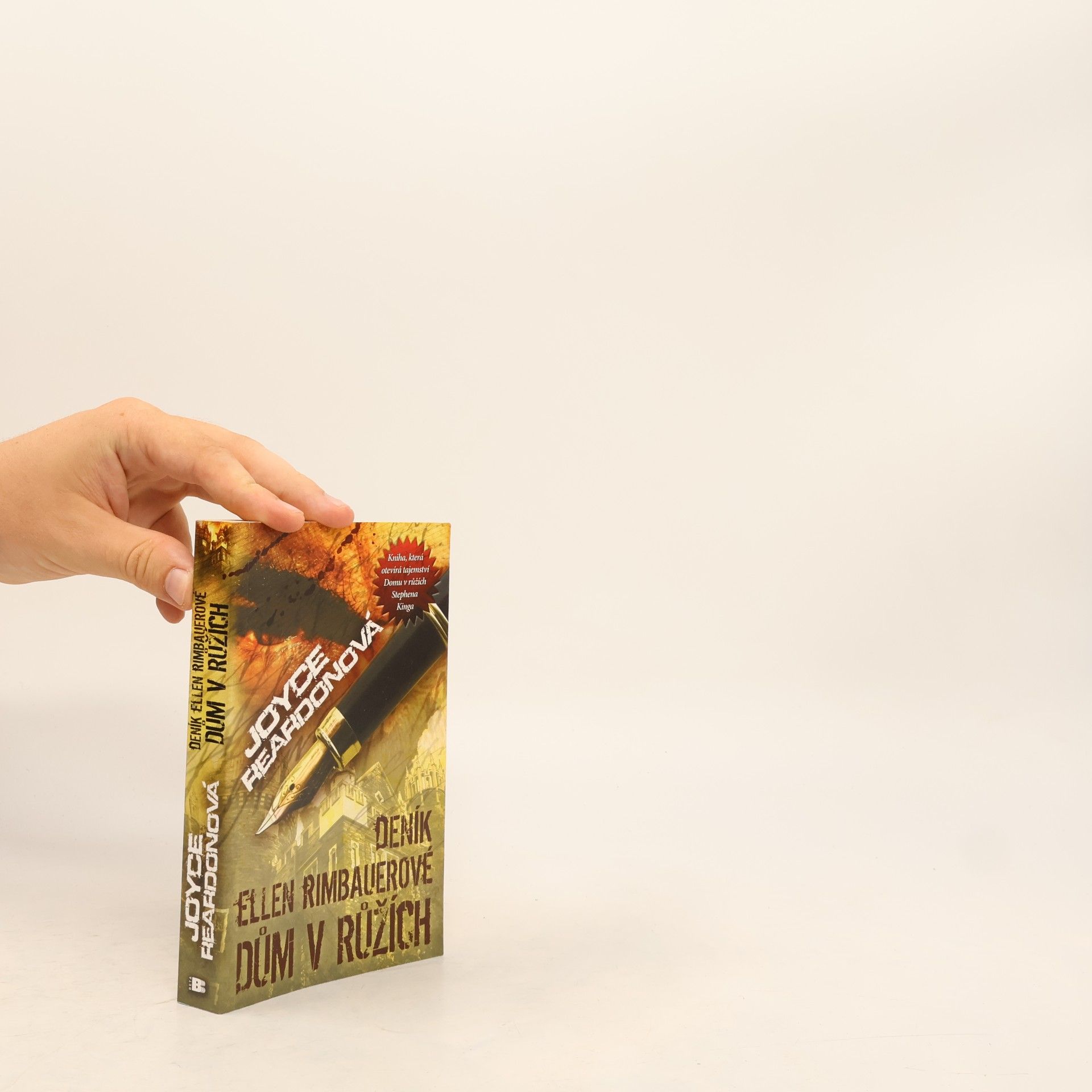 Ridley Pearson Deník Ellen Rimbauerové : Dům v růžích