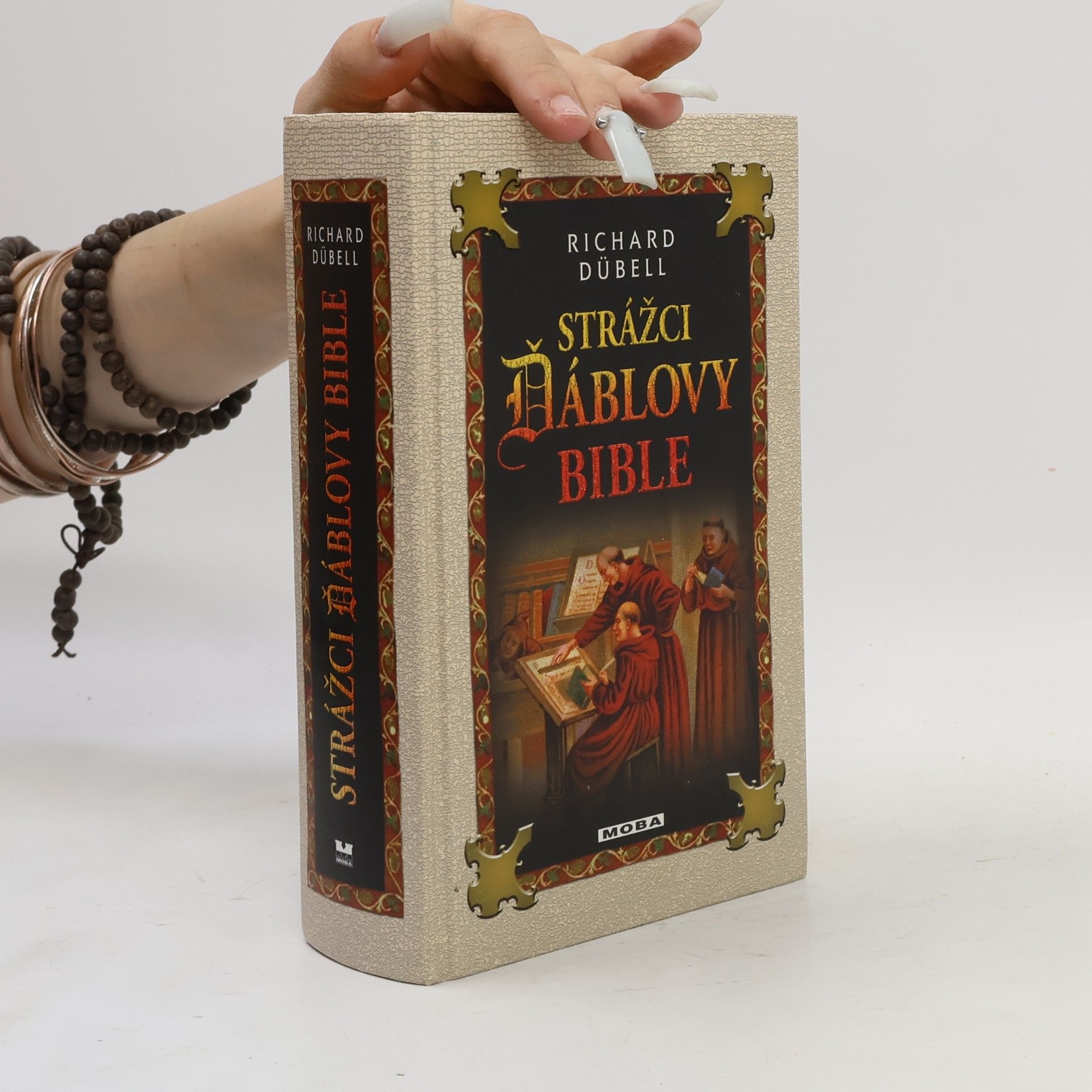 Richard Dübell Strážci Ďáblovy bible