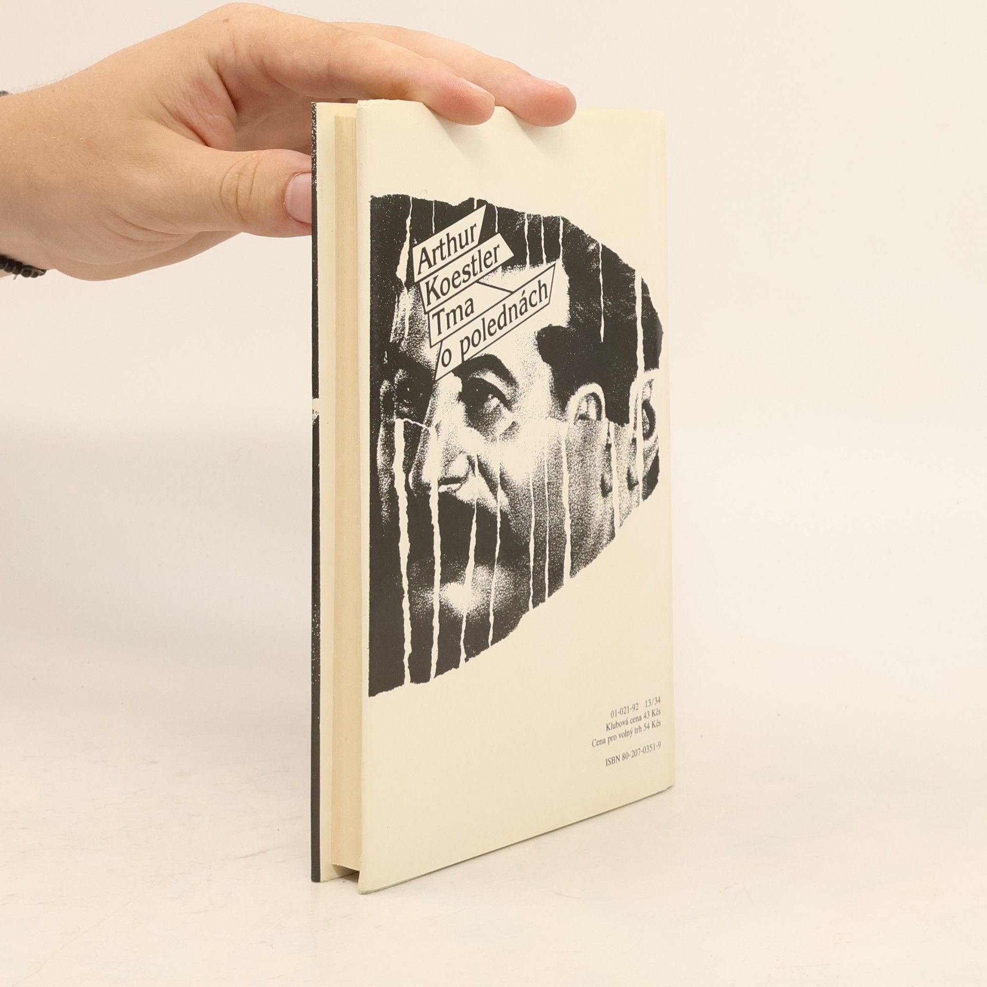 Arthur Koestler Tma o polednách