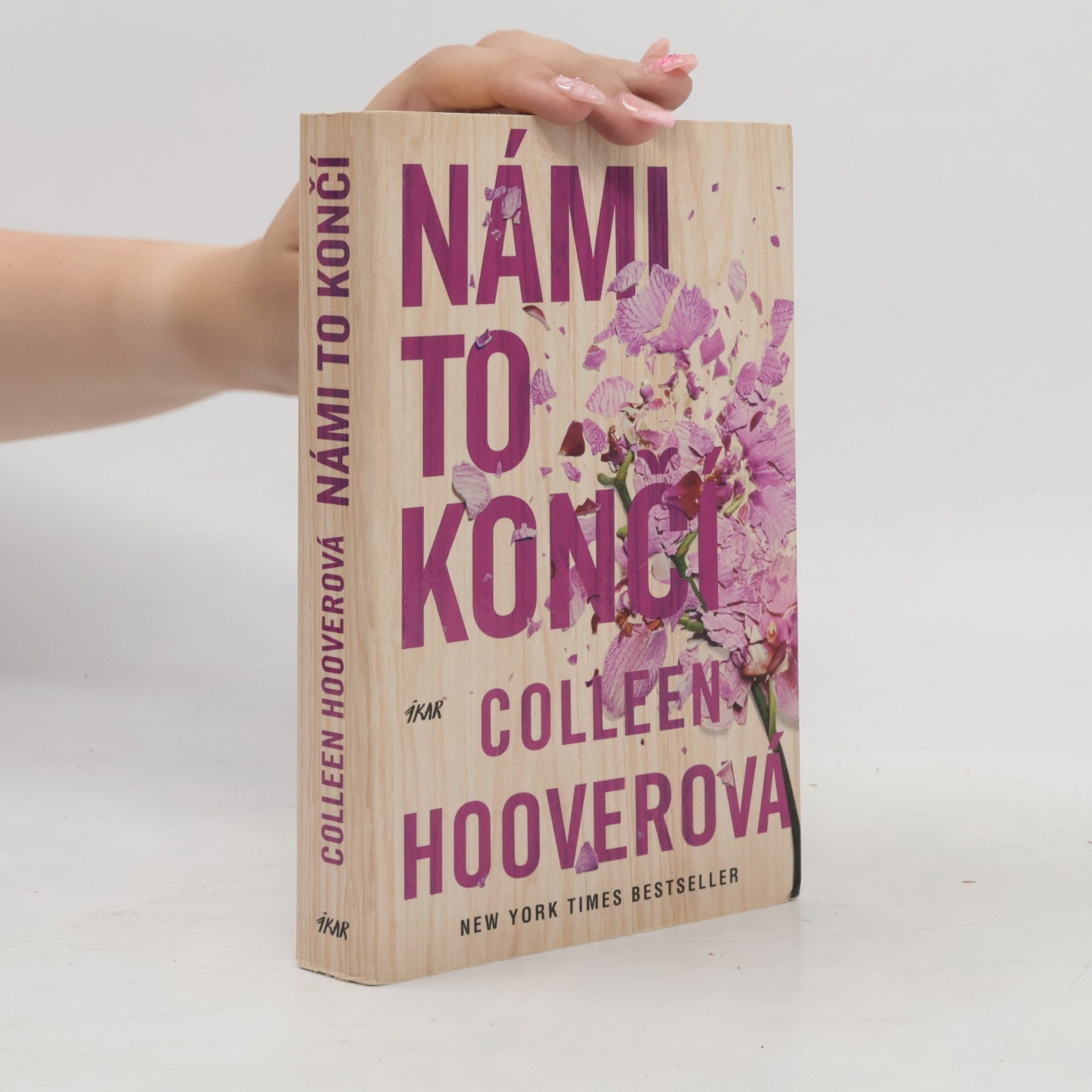 Colleen Hooverová Námi to končí