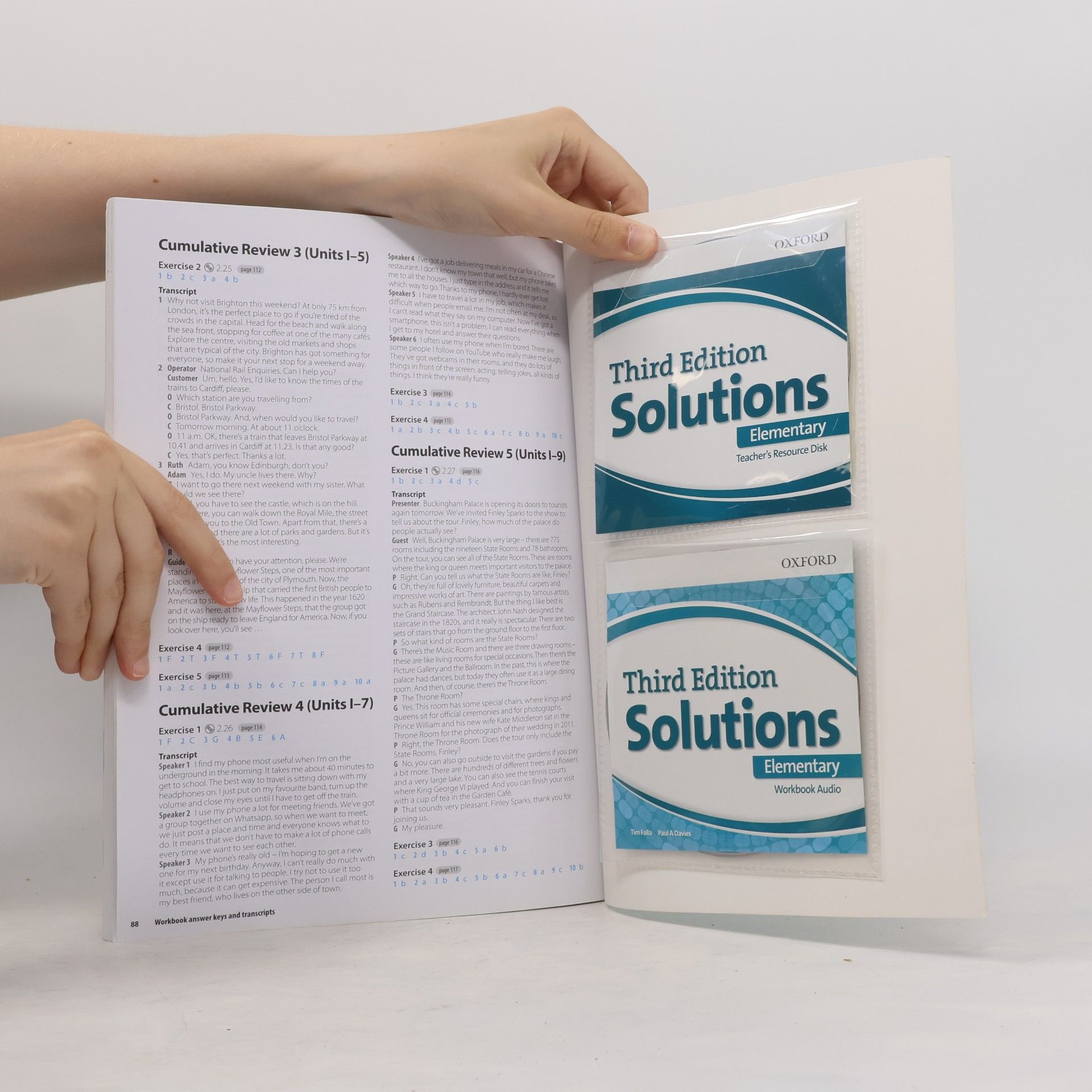 Tim Falla Solutions : elementary. Essentials teacher's book