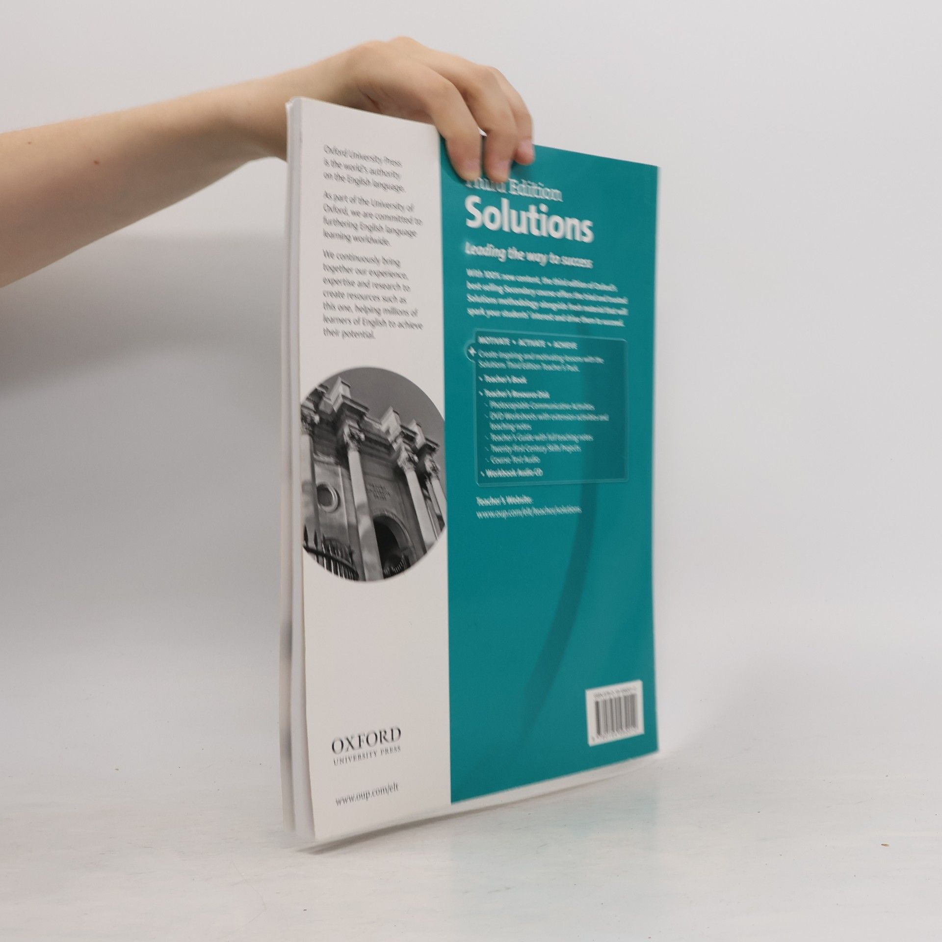 Tim Falla Solutions : elementary. Essentials teacher's book