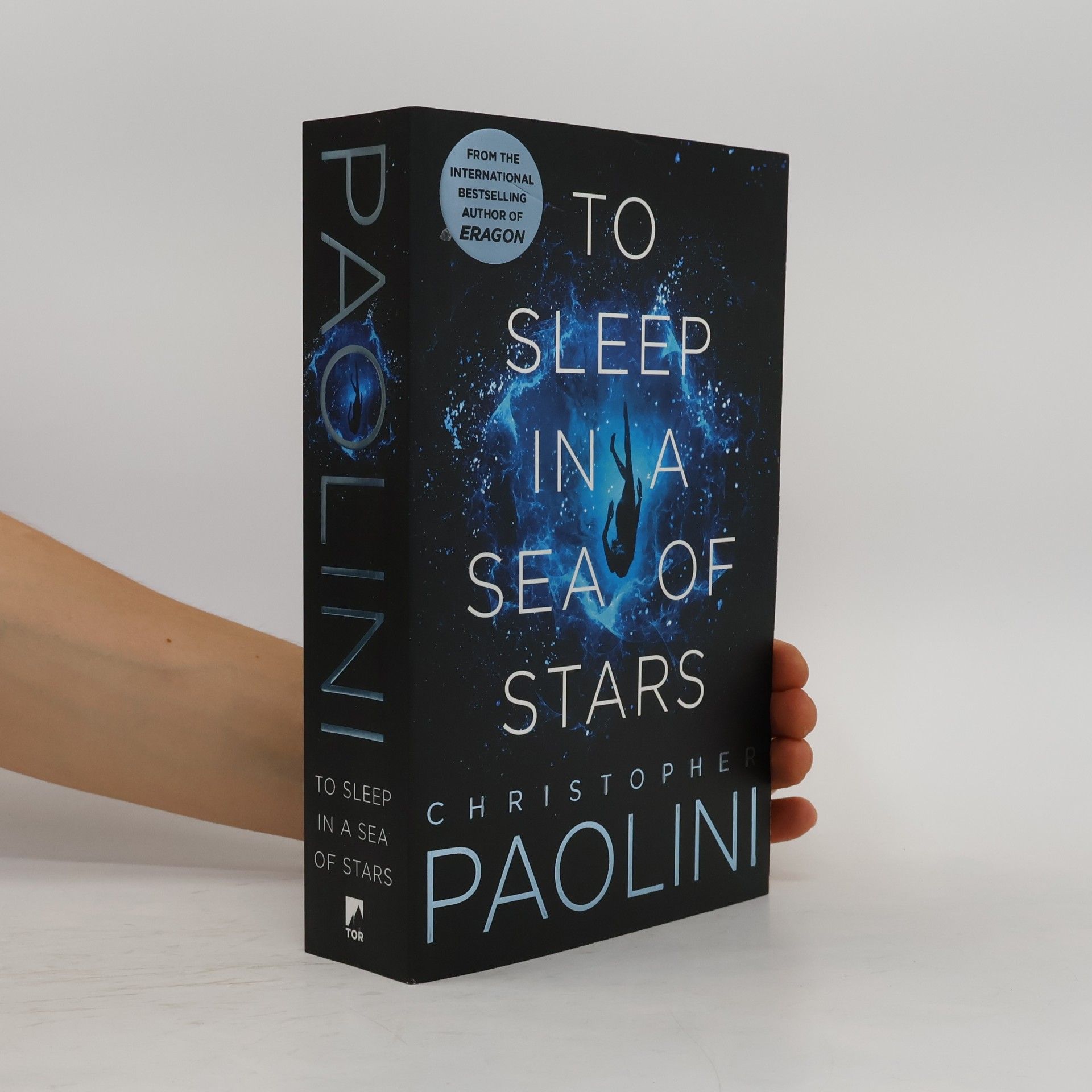 Christopher Paolini To sleep in a sea of stars