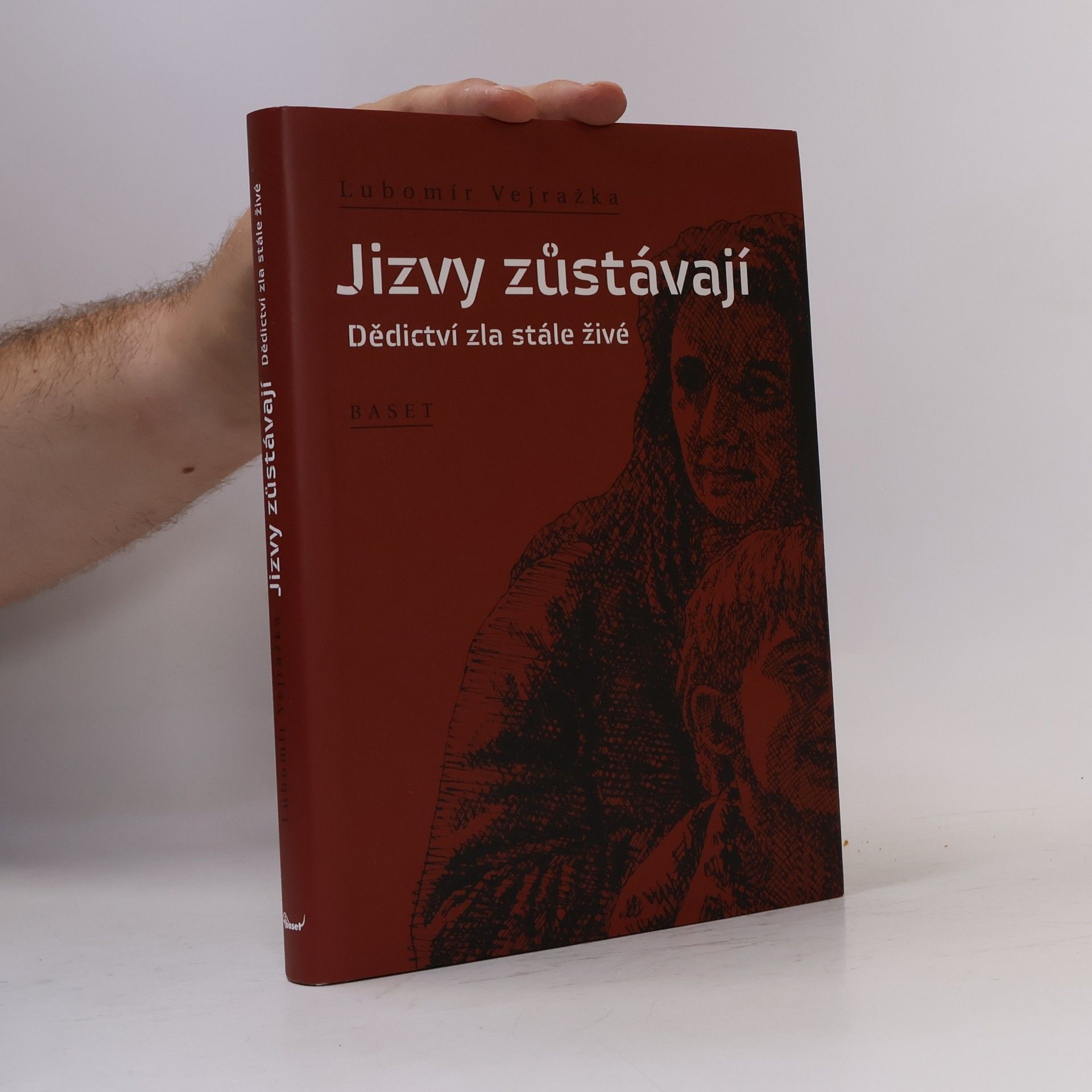 Pavel Piekar Jizvy zůstávají. Dědictví zla stále živé