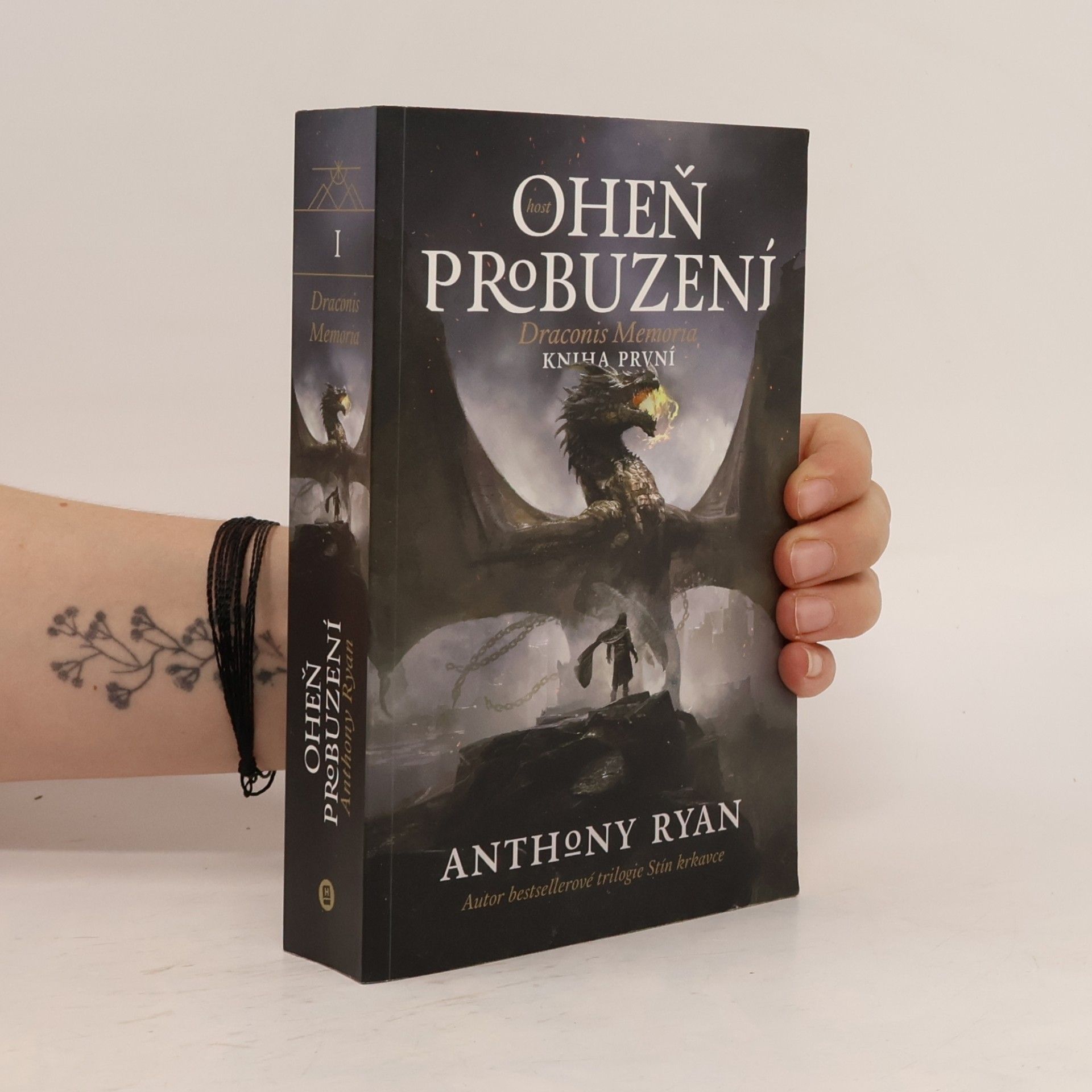Anthony Ryan Oheň probuzení