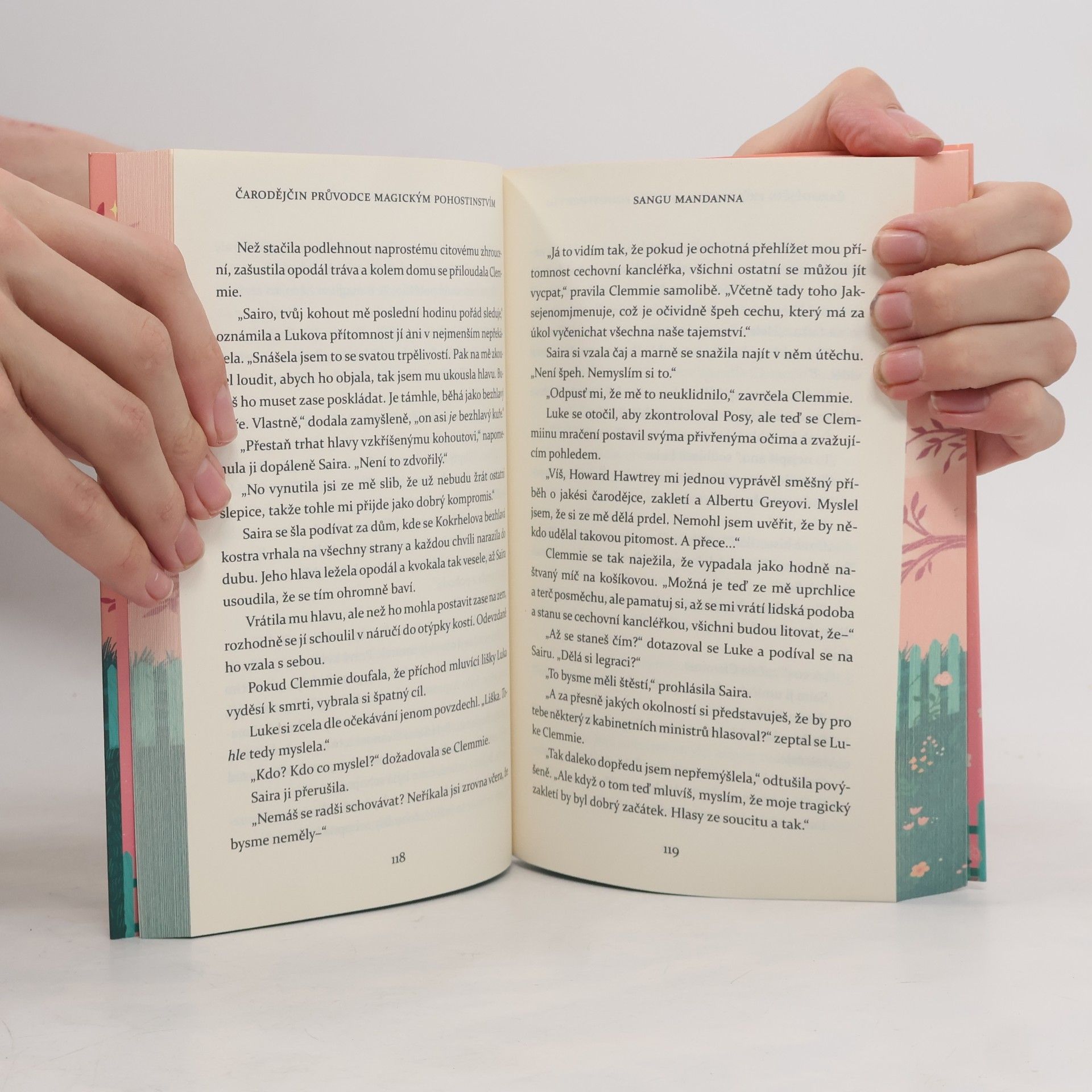 Sangu Mandanna Čarodějčin průvodce magickým pohostinstvím