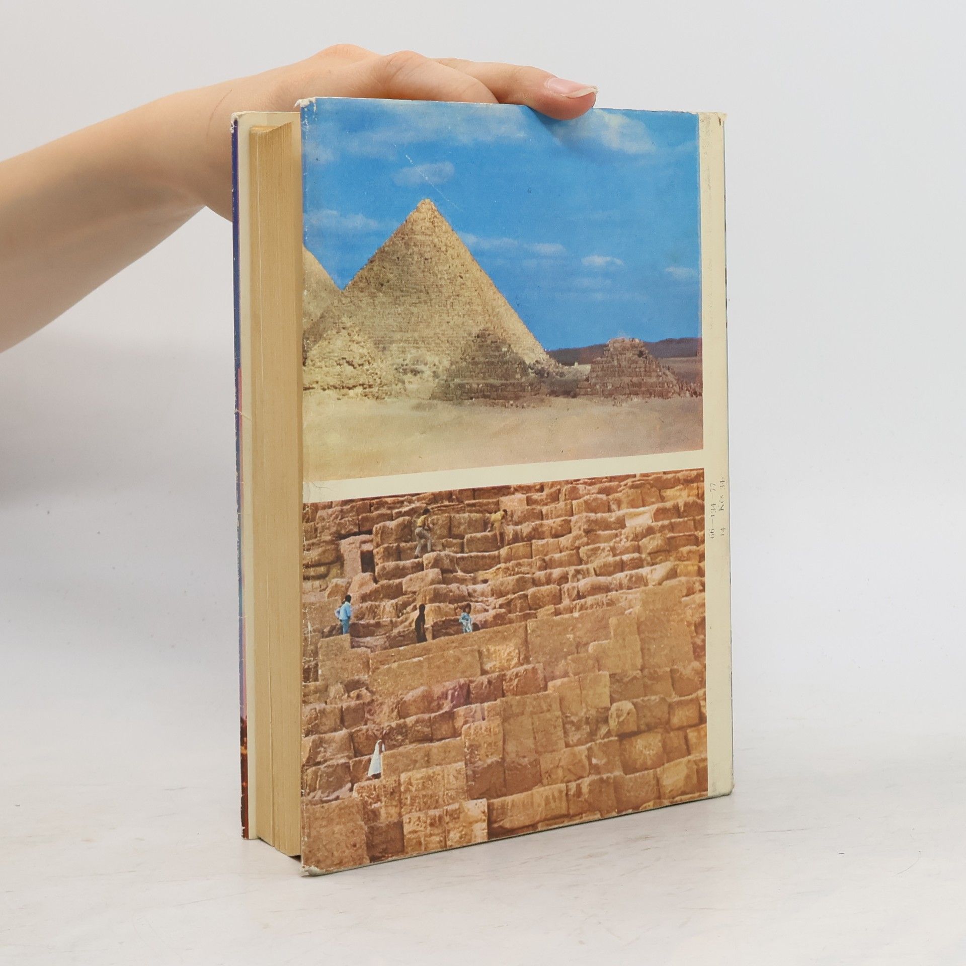 Vojtech Zamarovský Ich veličenstvá pyramídy
