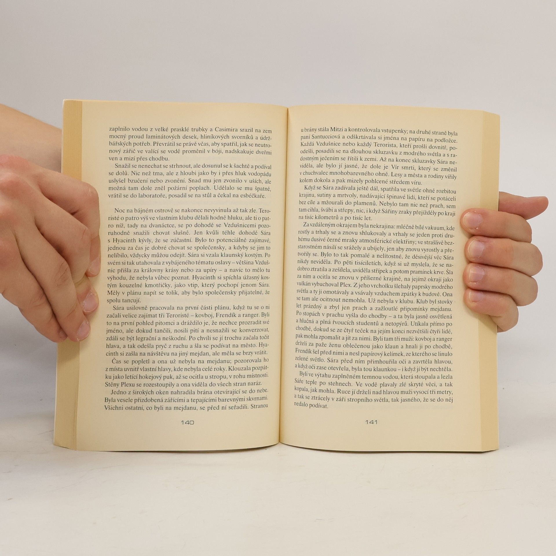 Neal Stephenson Velké U