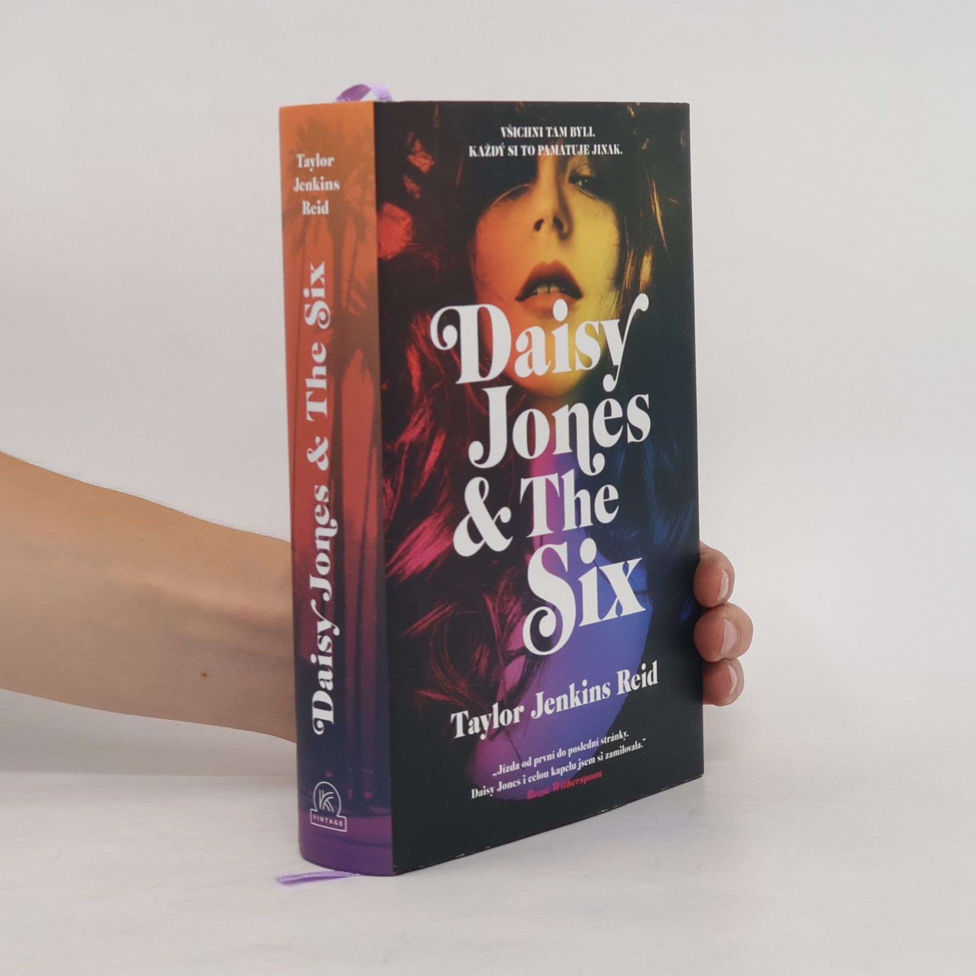 Taylor Jenkins Reid Daisy Jones & The Six