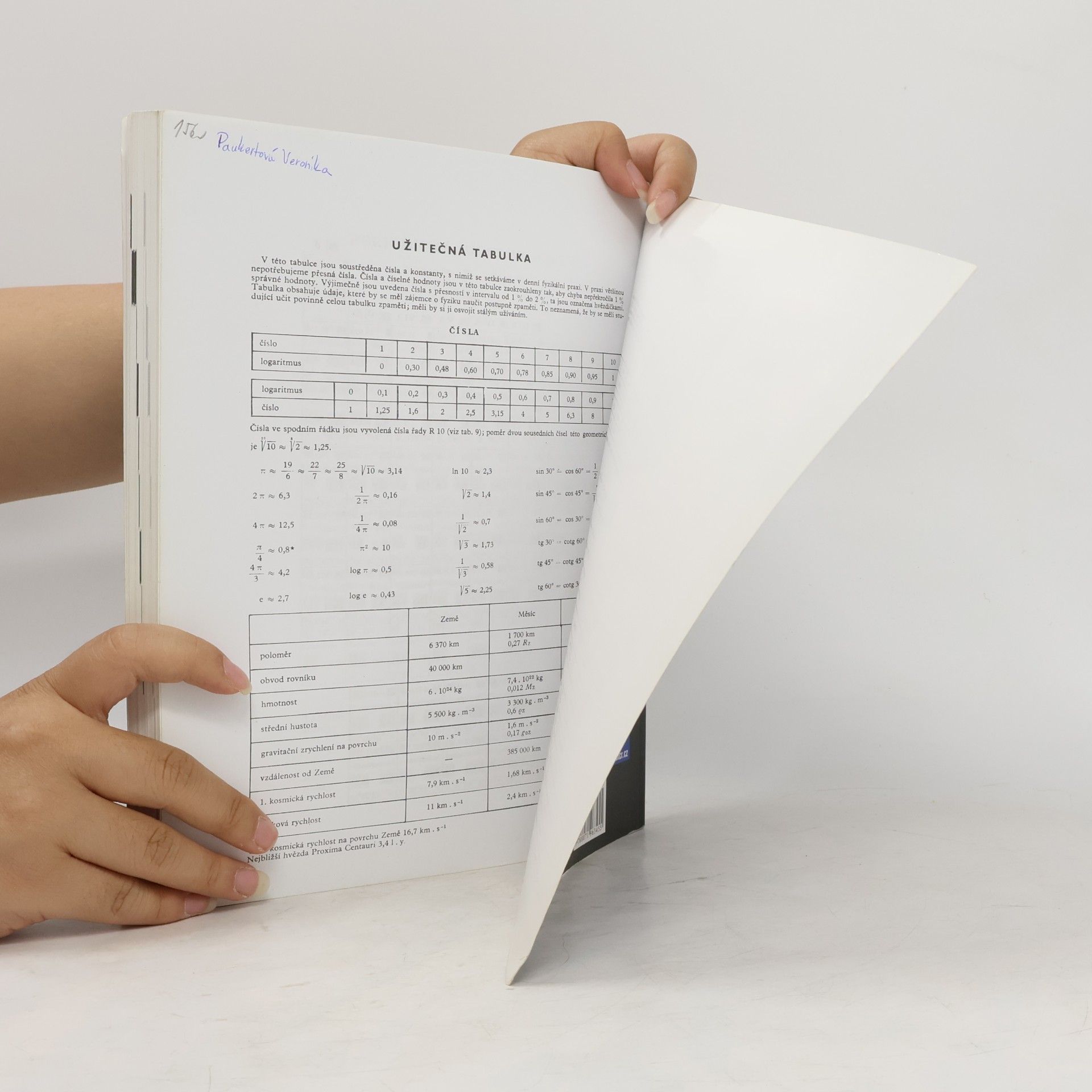 Jiří Mikulčák Matematické, fyzikální a chemické tabulky pro střední školy