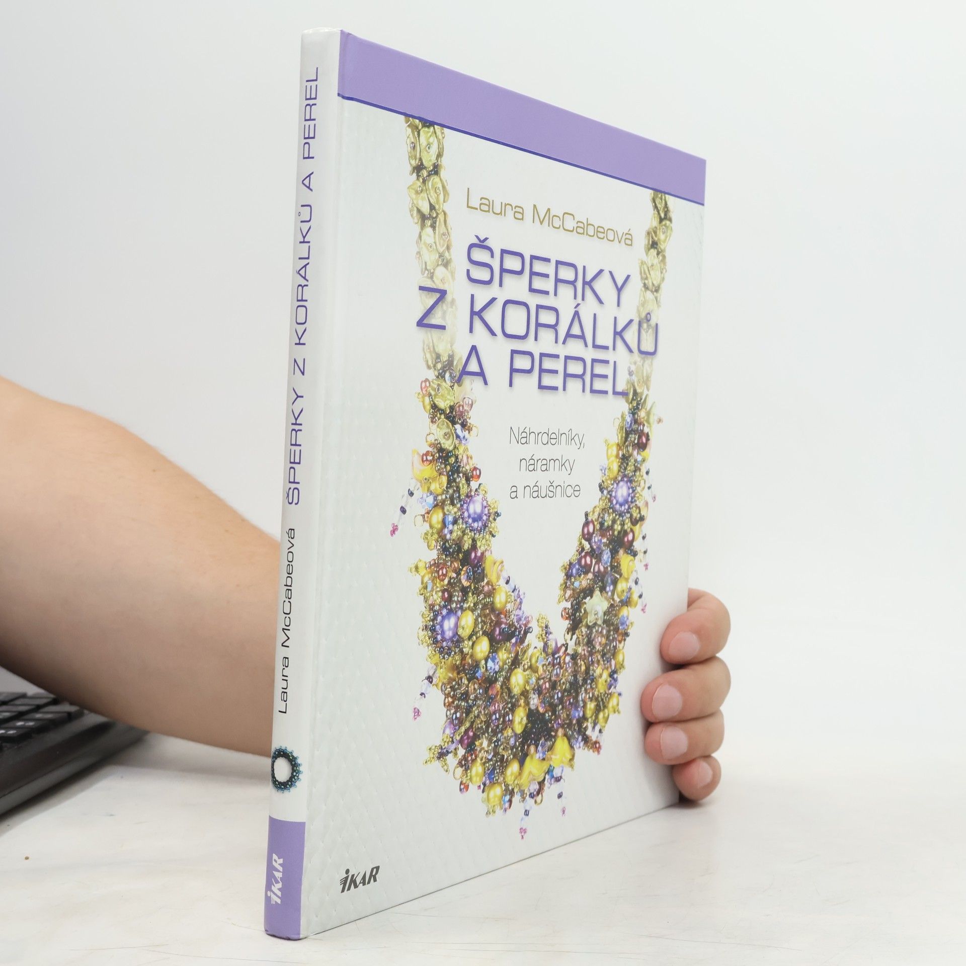 Laura McCabe Šperky z korálků a perel