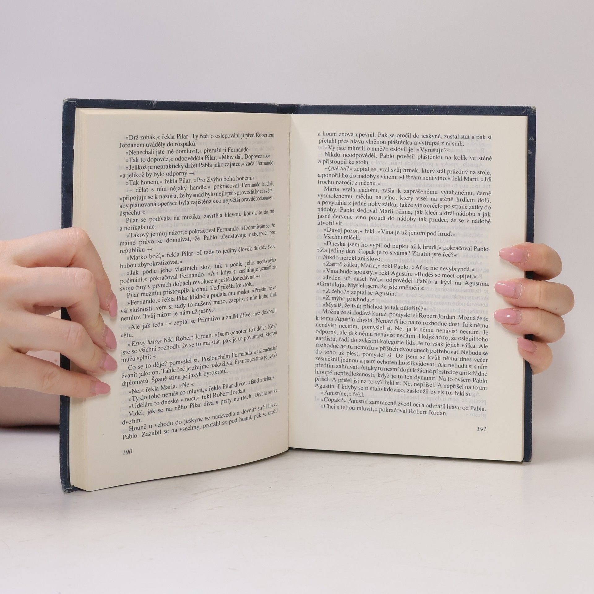 Ernest Hemingway Komu zvoní hrana