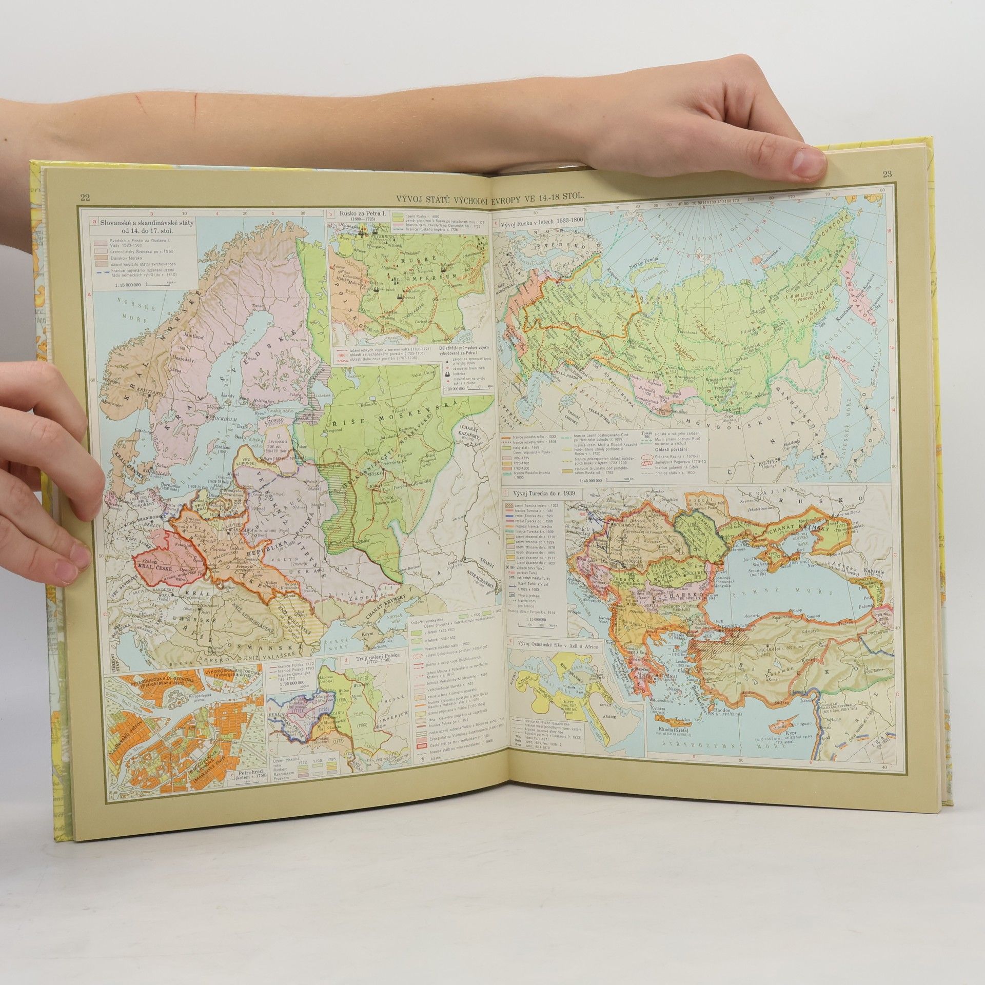 Various authors Školní atlas světových dějin