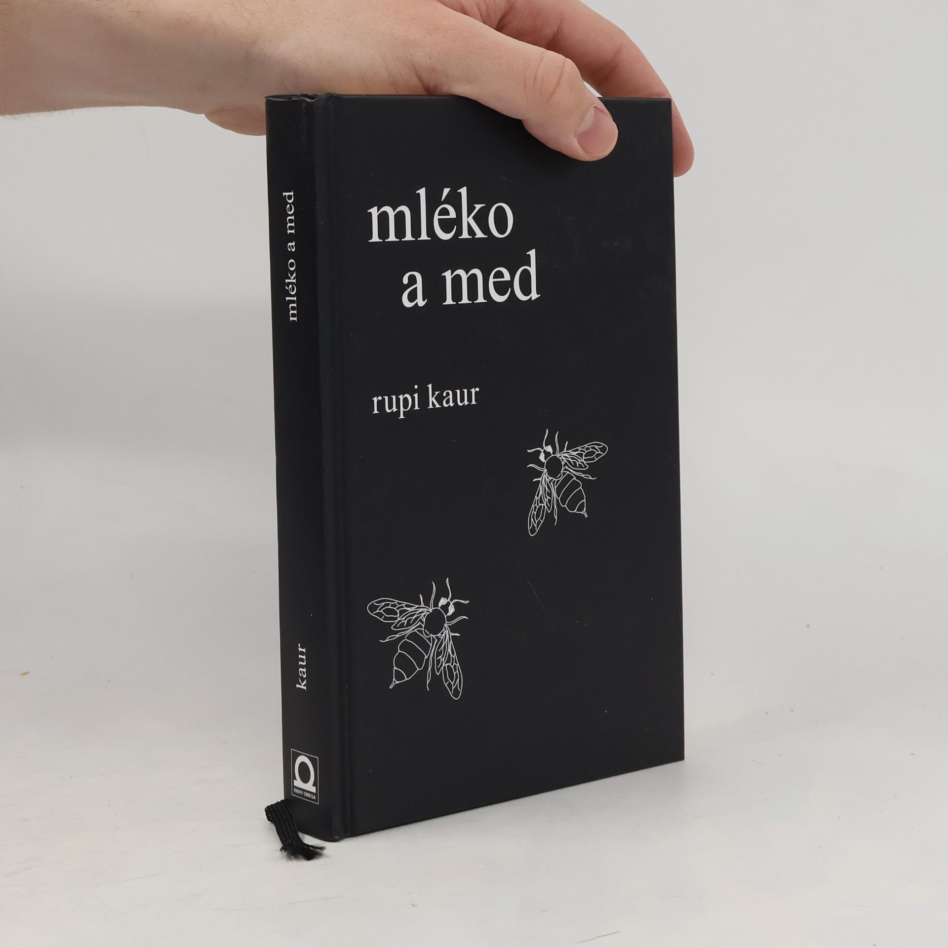 Rupi Kaur Mléko a med